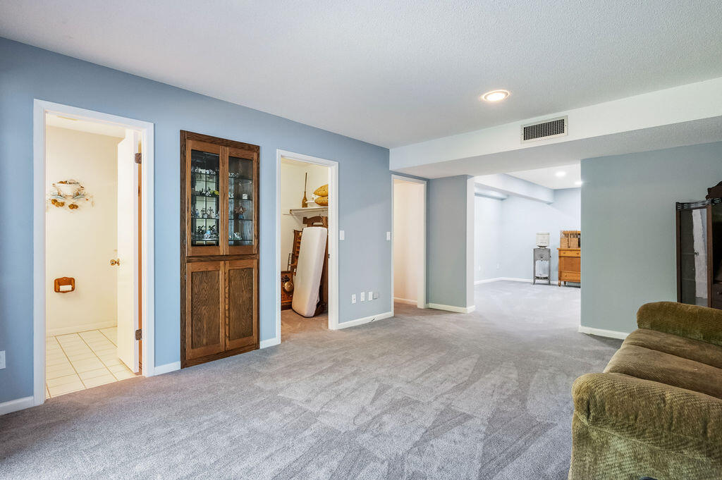 ROCKY BAYOU COUNTRY CLUB ESTATES 5 - Residential
