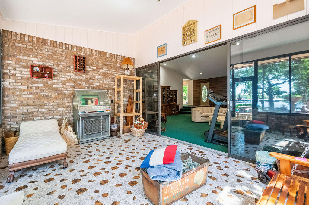 ROCKY BAYOU COUNTRY CLUB ESTATES 5 - Residential