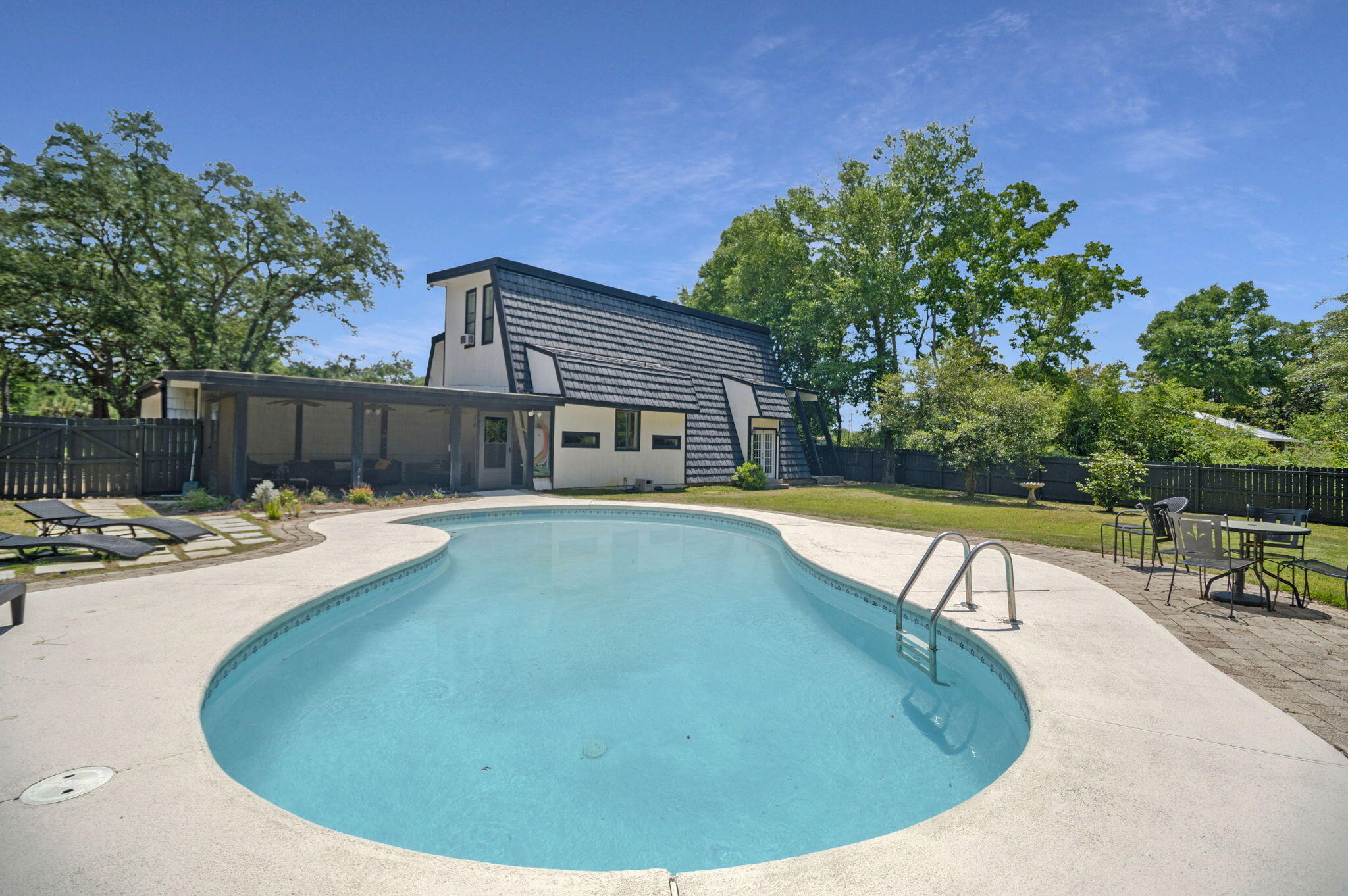 Mar Mar Estates - Residential