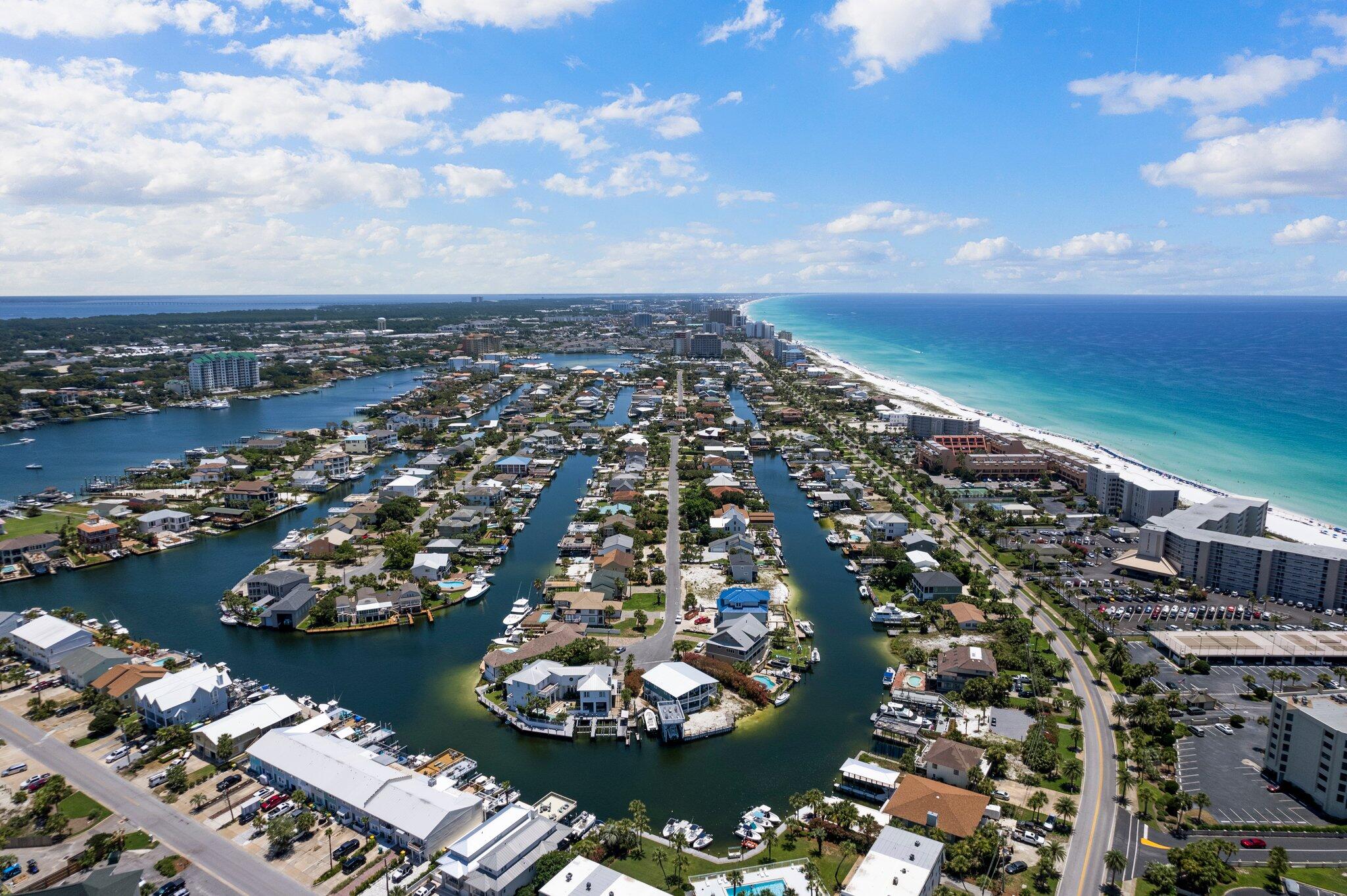 HOLIDAY ISLE - Residential