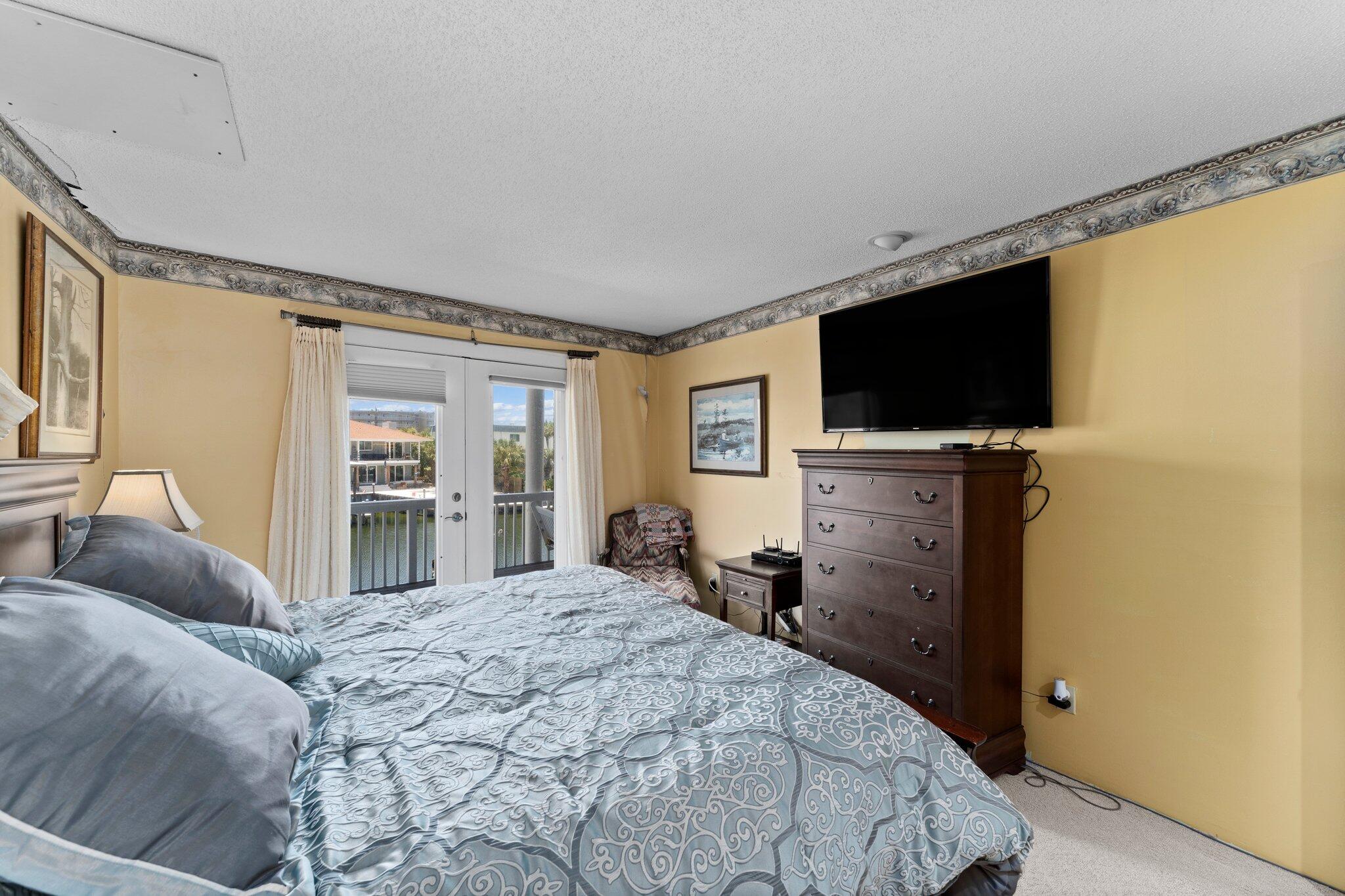 HOLIDAY ISLE - Residential