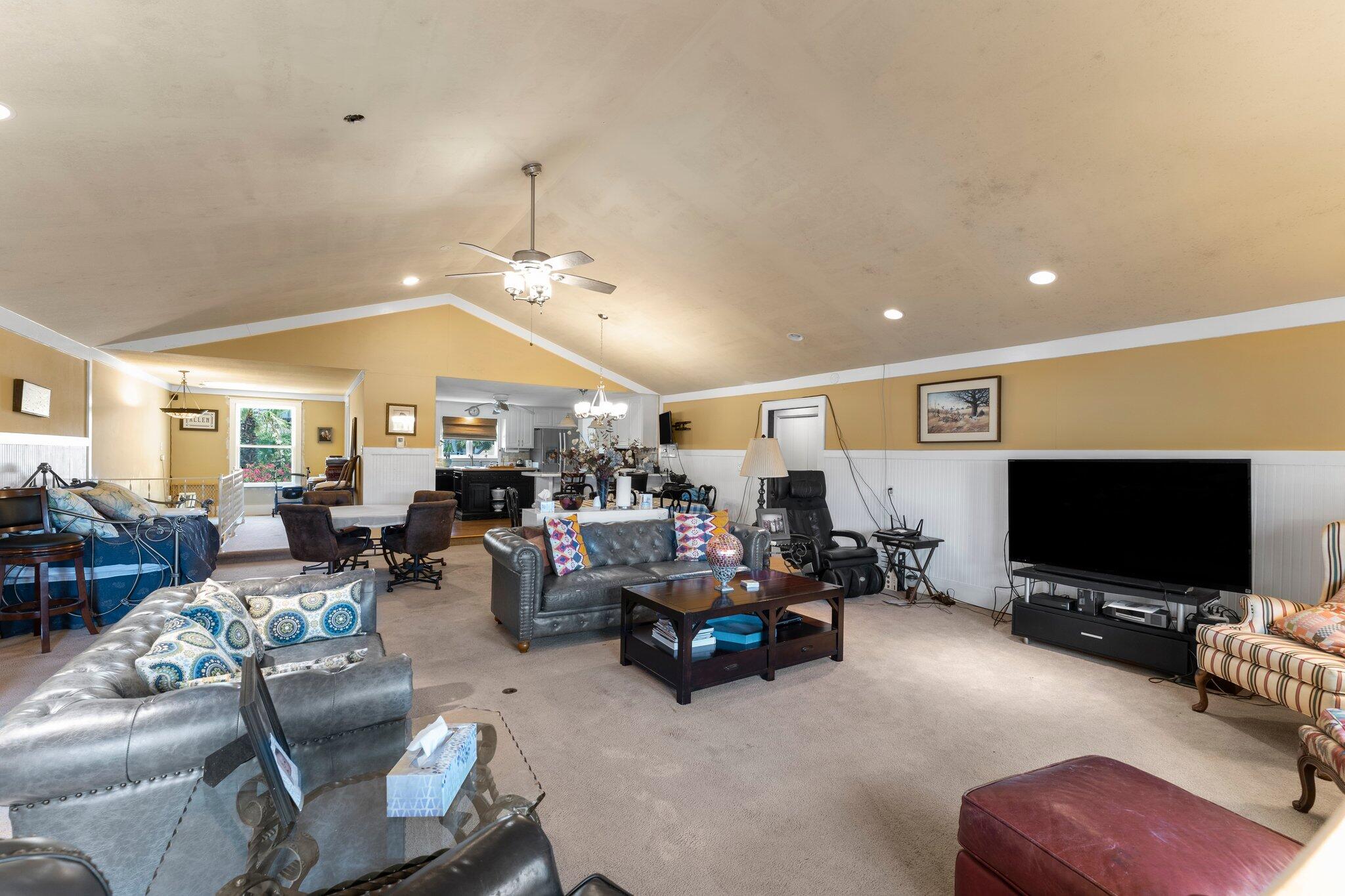 HOLIDAY ISLE - Residential