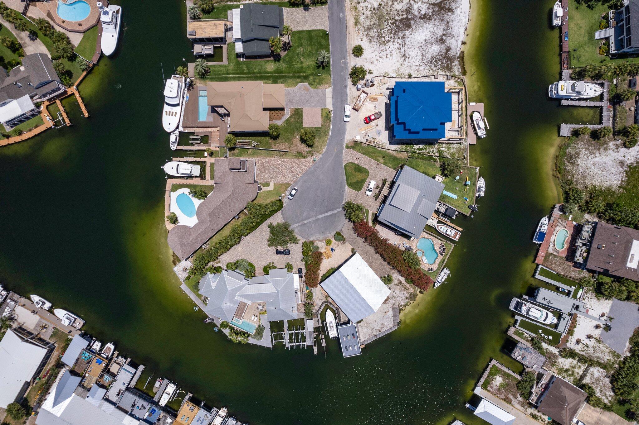 HOLIDAY ISLE - Residential