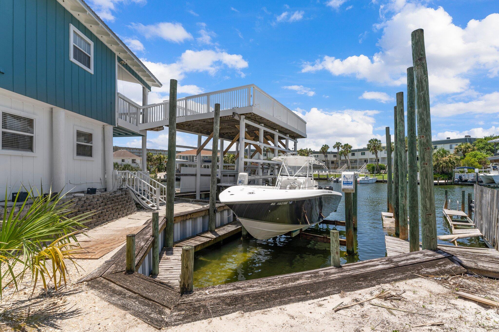 HOLIDAY ISLE - Residential