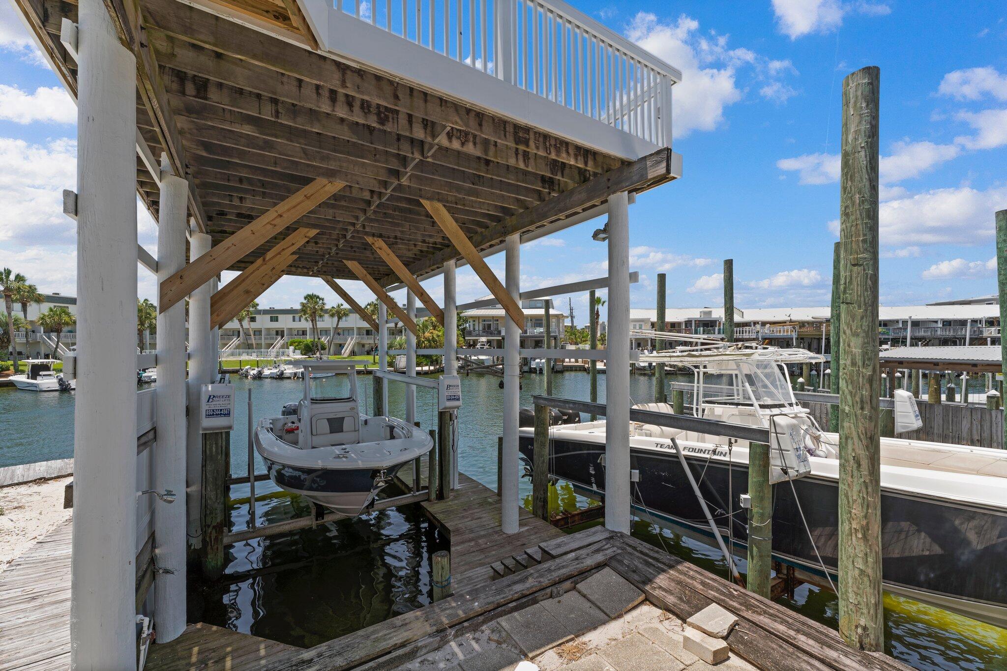 HOLIDAY ISLE - Residential