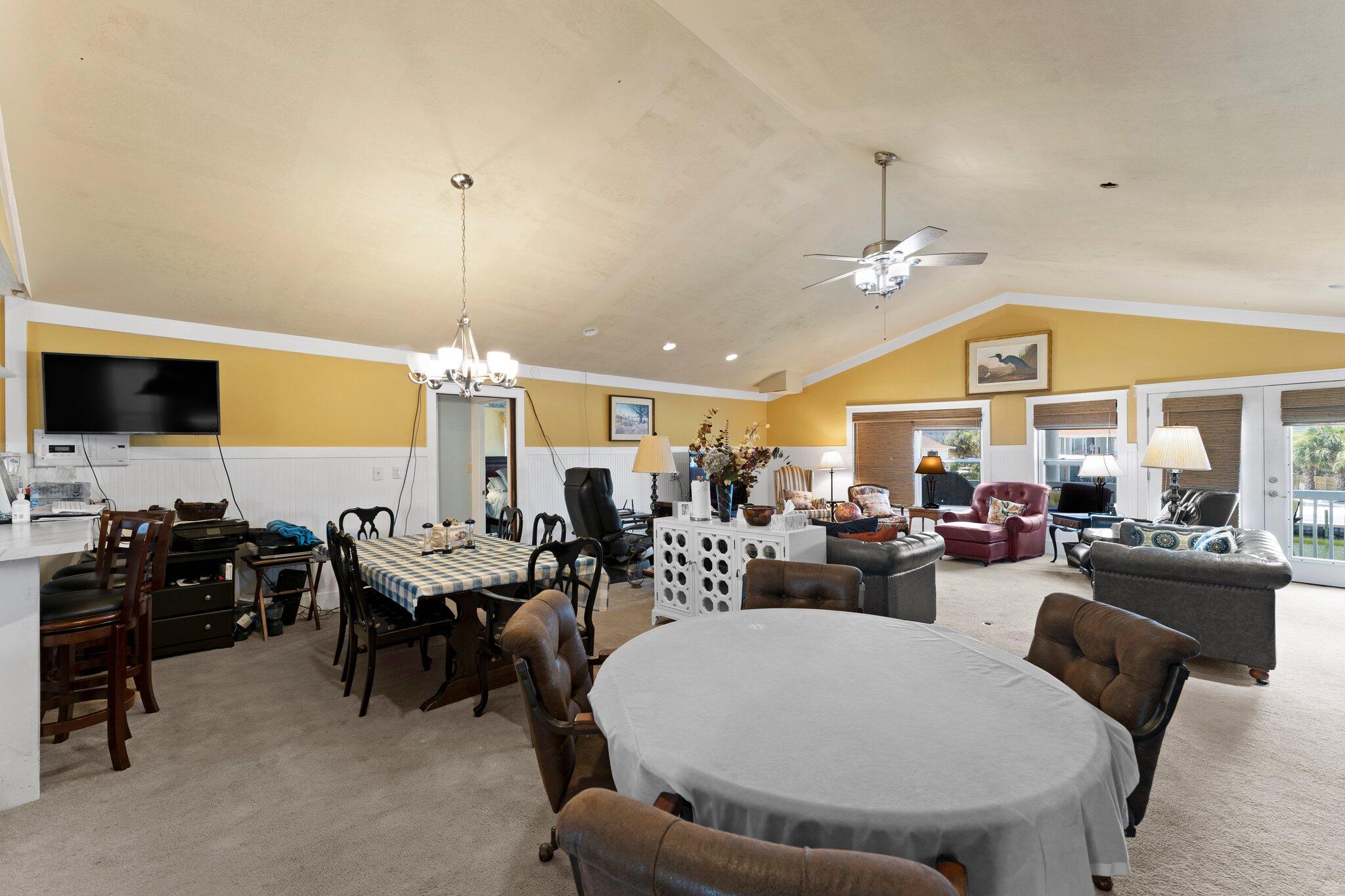 HOLIDAY ISLE - Residential