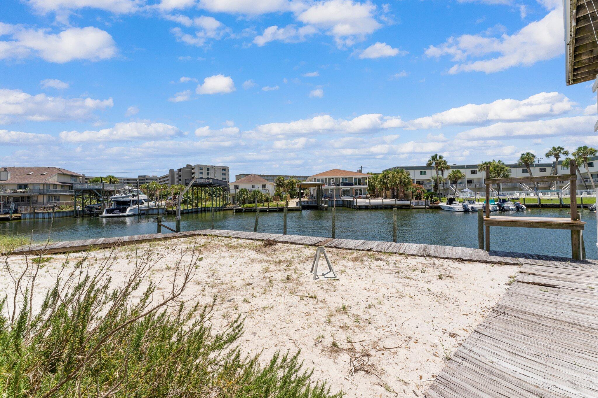 HOLIDAY ISLE - Residential