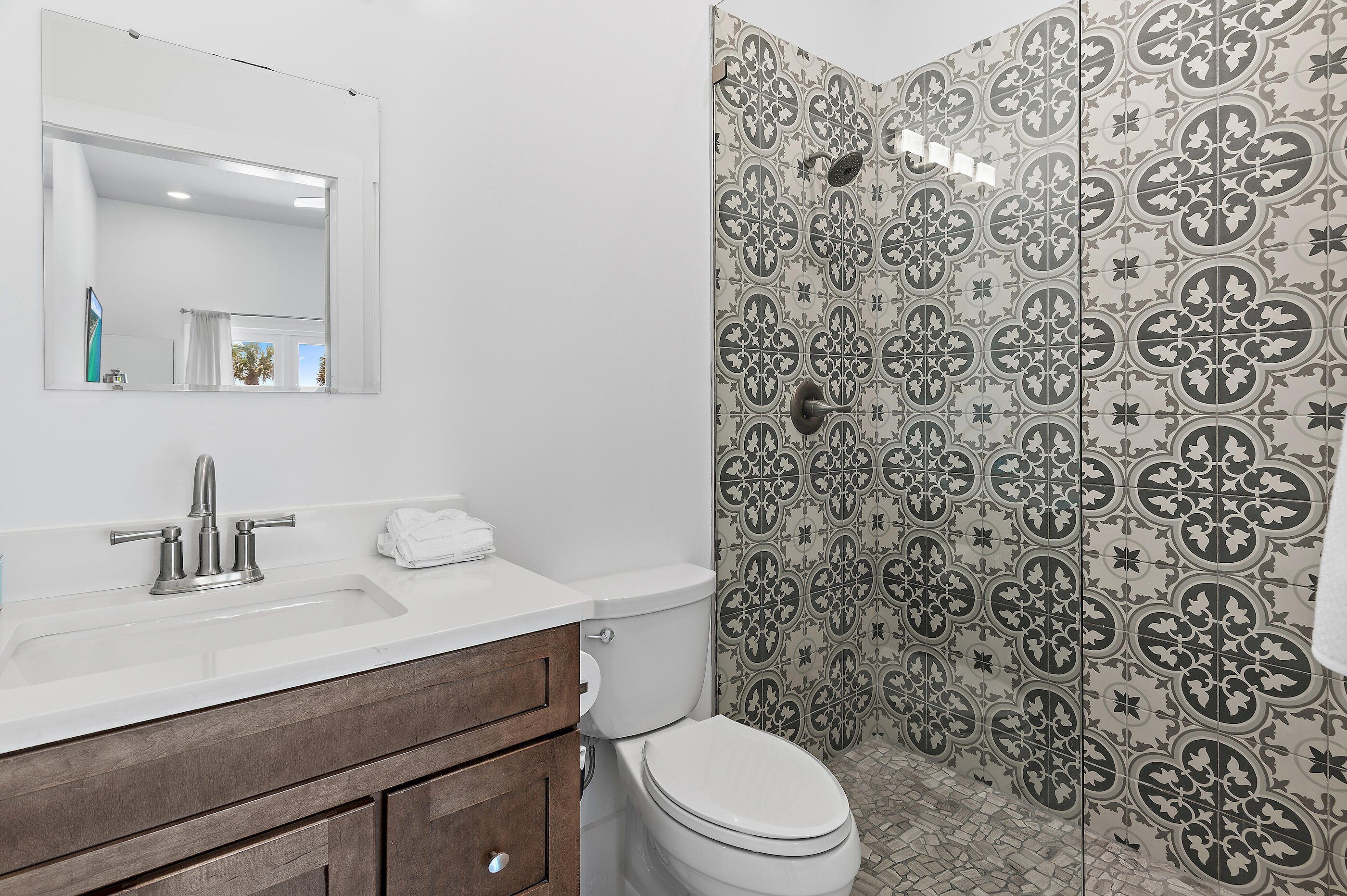 BID-A-WEE S/D - Residential