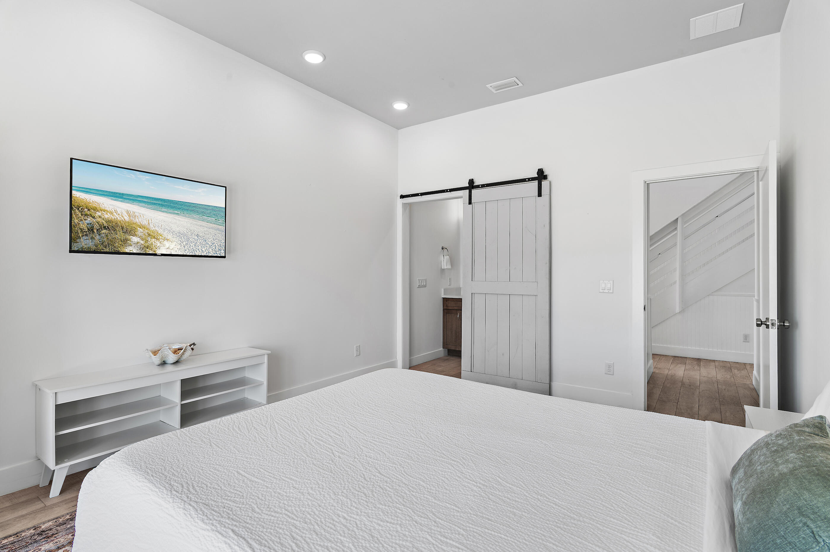 BID-A-WEE S/D - Residential