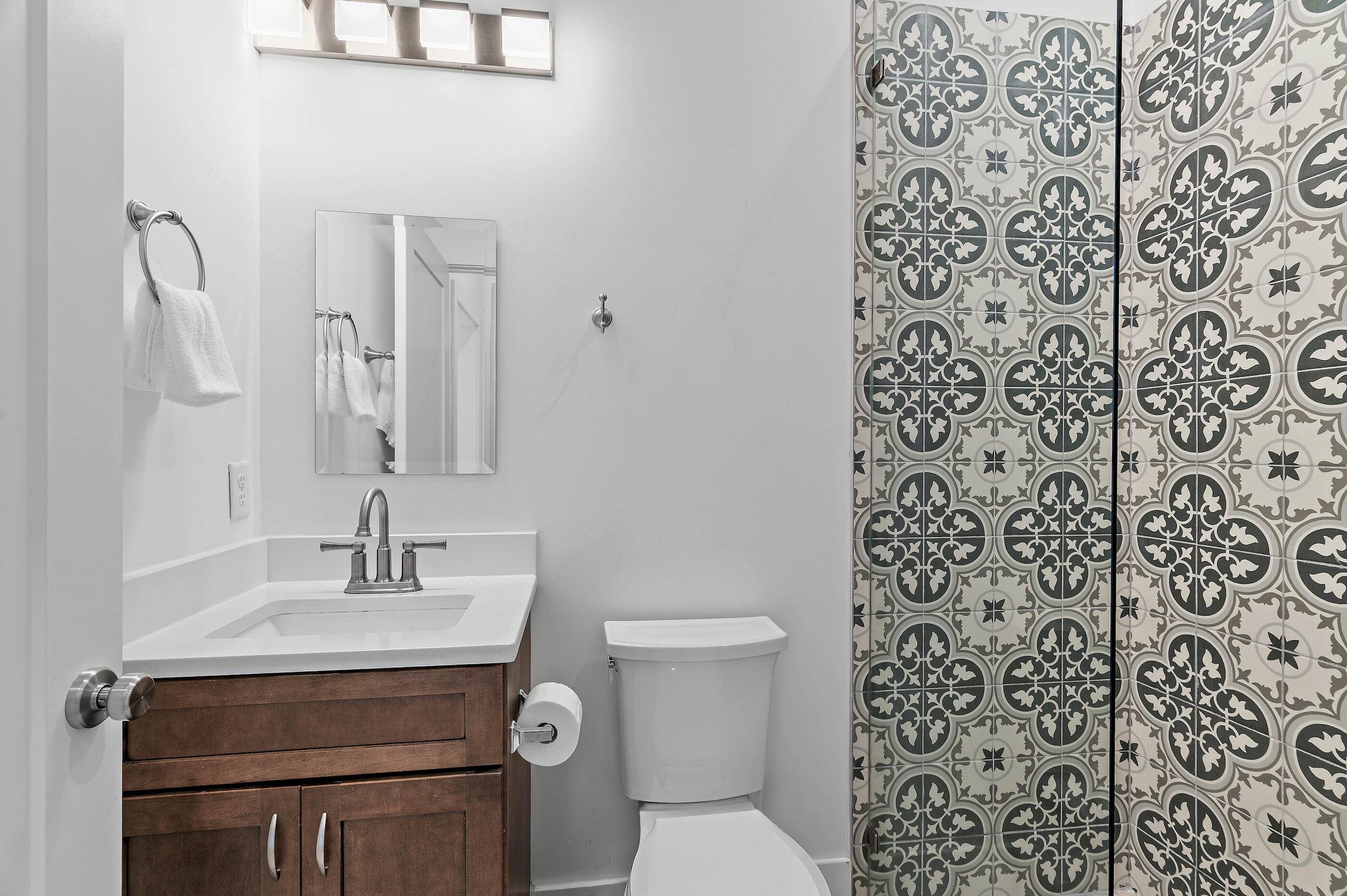 BID-A-WEE S/D - Residential