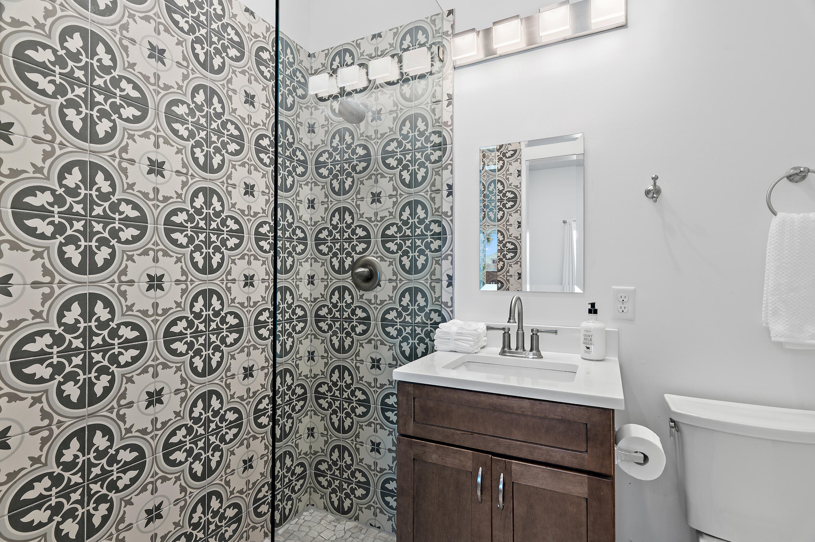 BID-A-WEE S/D - Residential