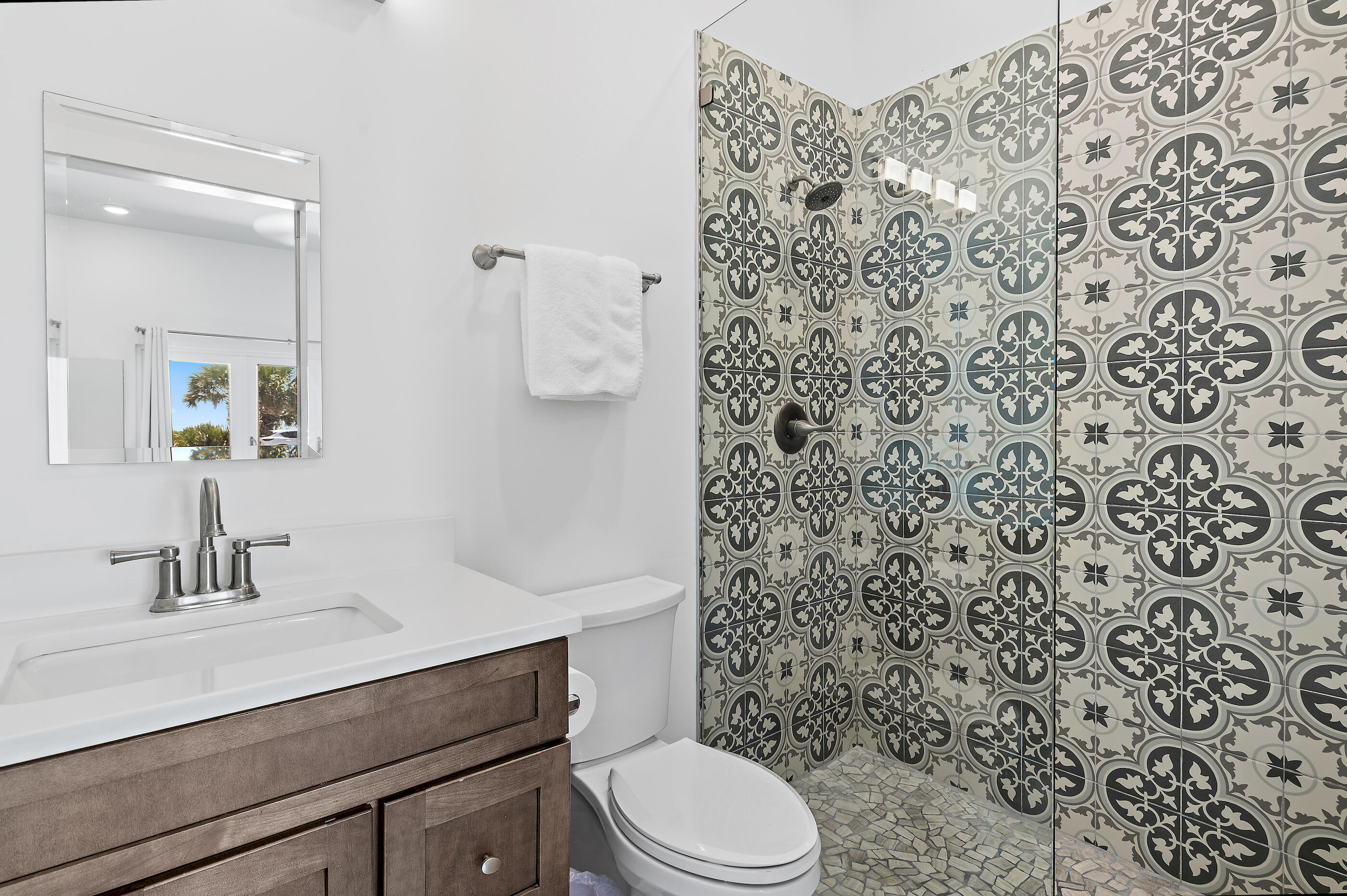 BID-A-WEE S/D - Residential