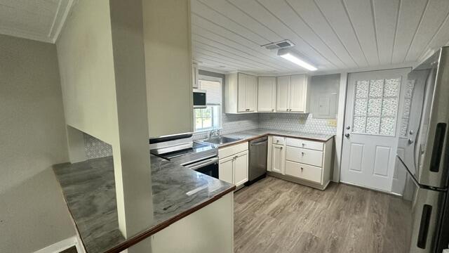 OAK PARK - Residential Lease