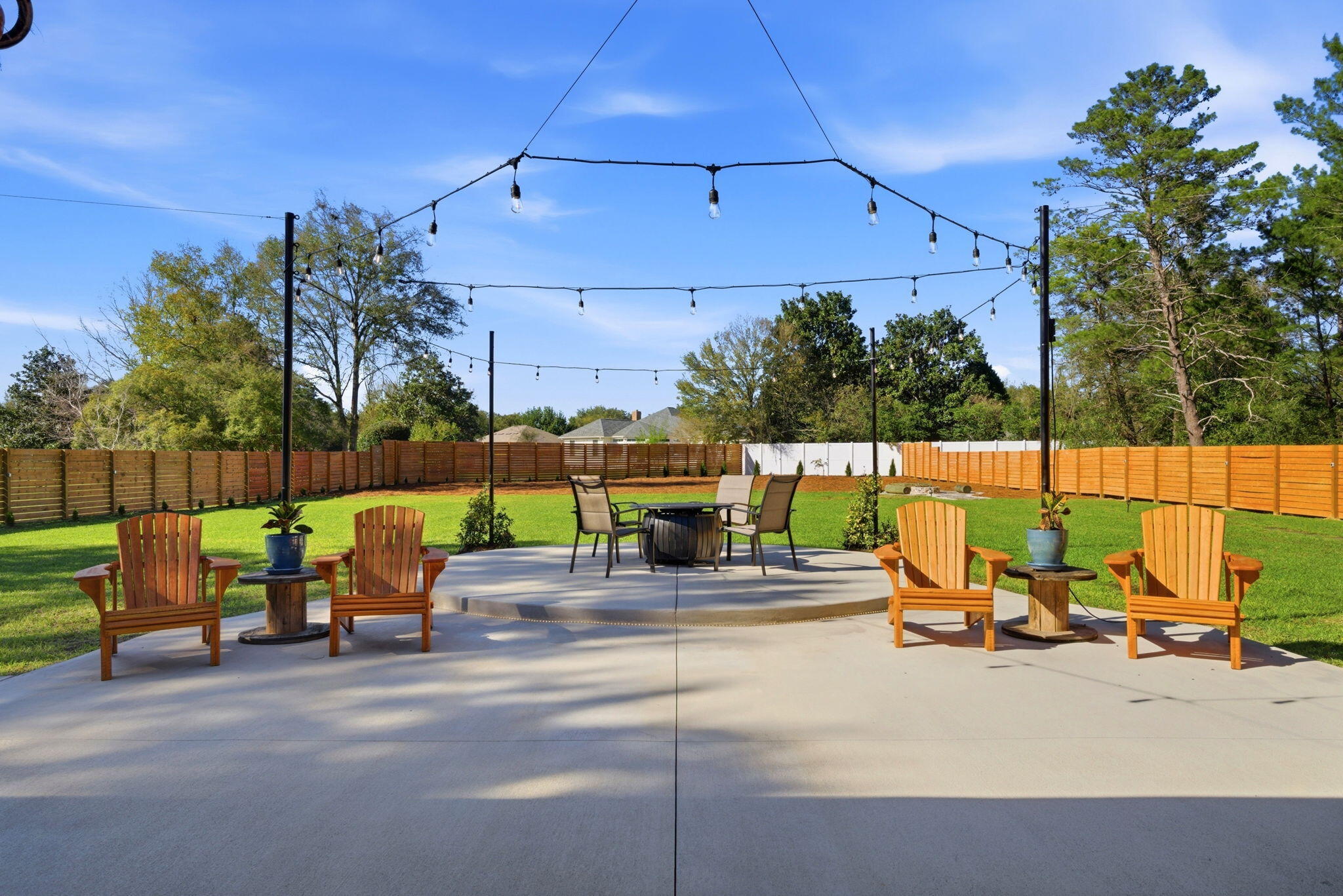 HOLLEY BY THE SEA - Residential