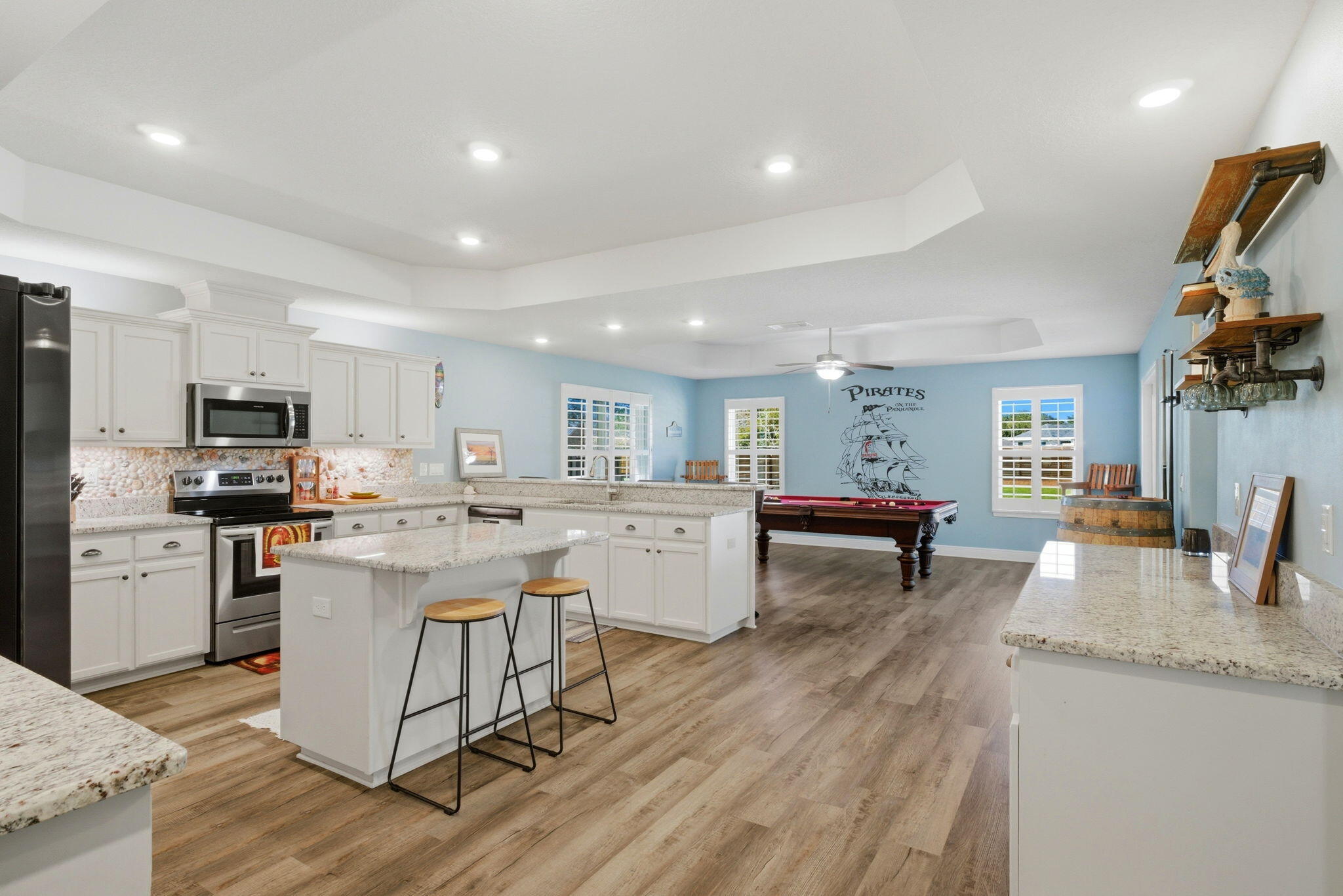 HOLLEY BY THE SEA - Residential