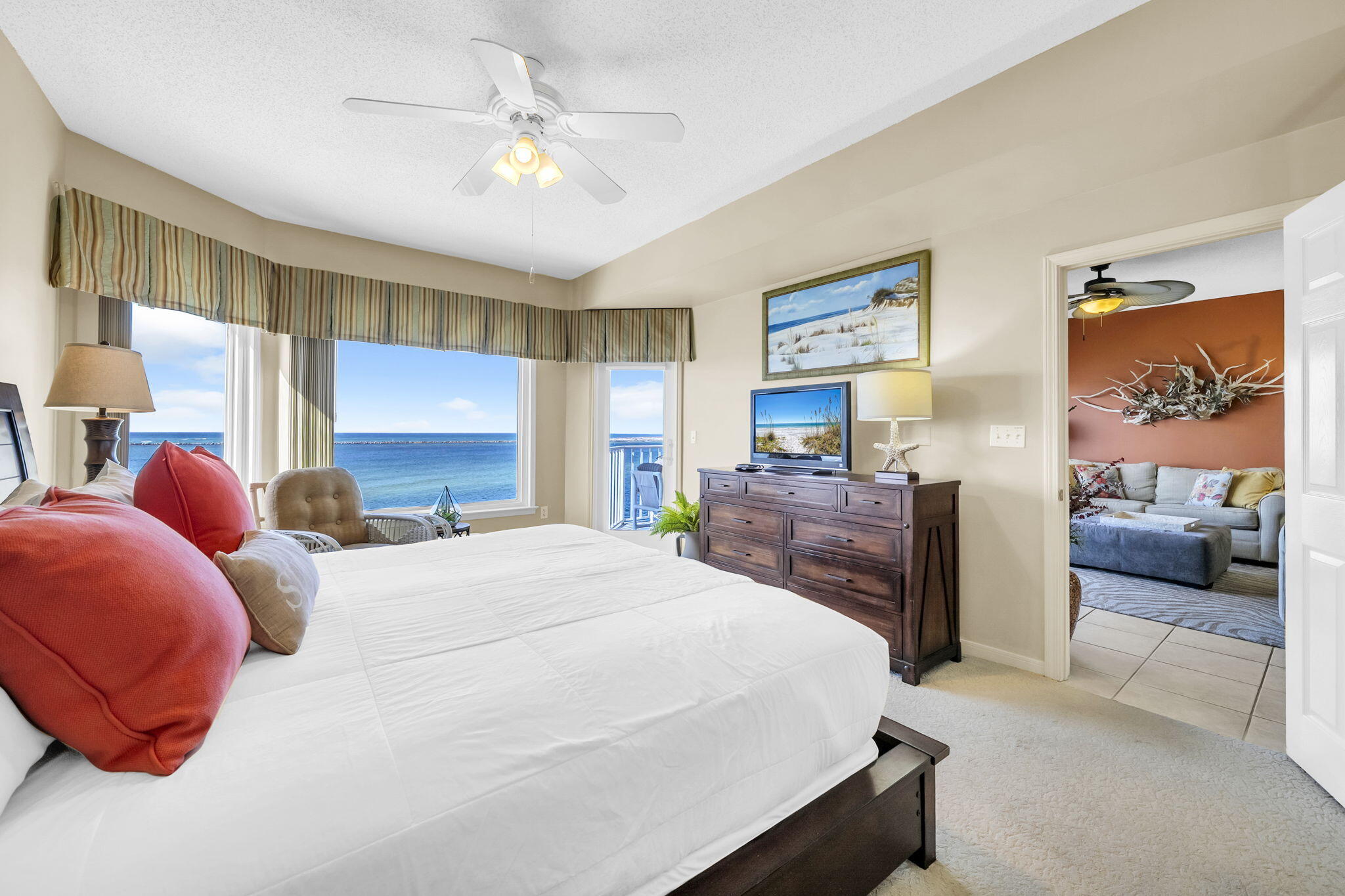 WATERVIEW TOWERS YACHT CLUB - Residential