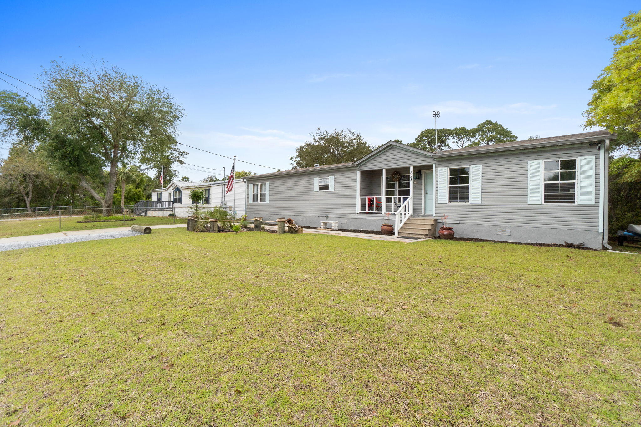 SAND DOLLAR ESTATES - Residential