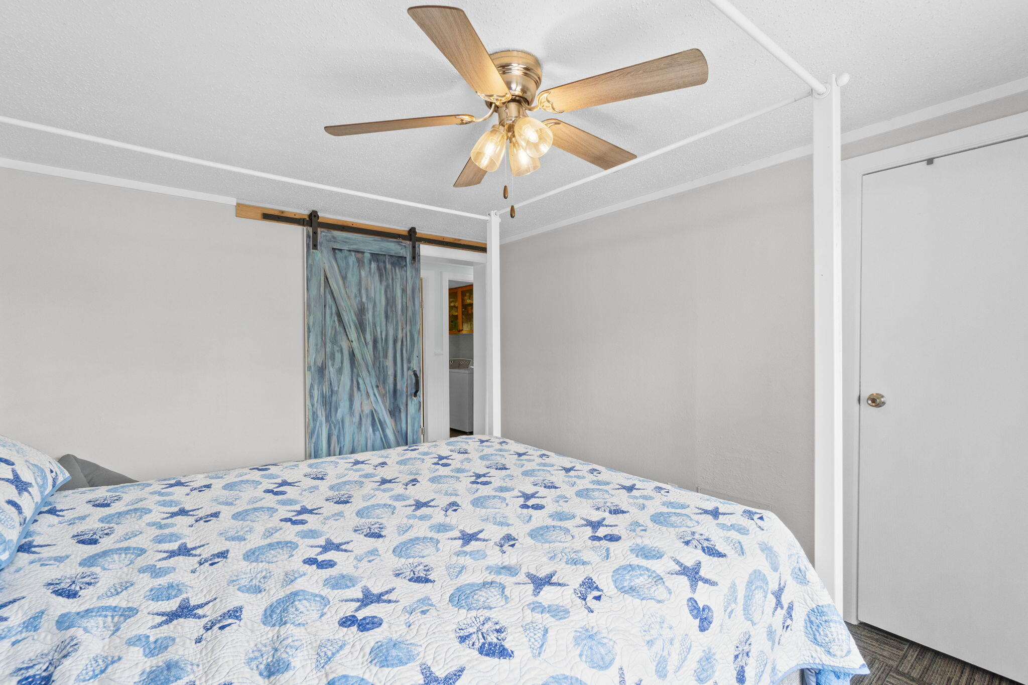 SAND DOLLAR ESTATES - Residential