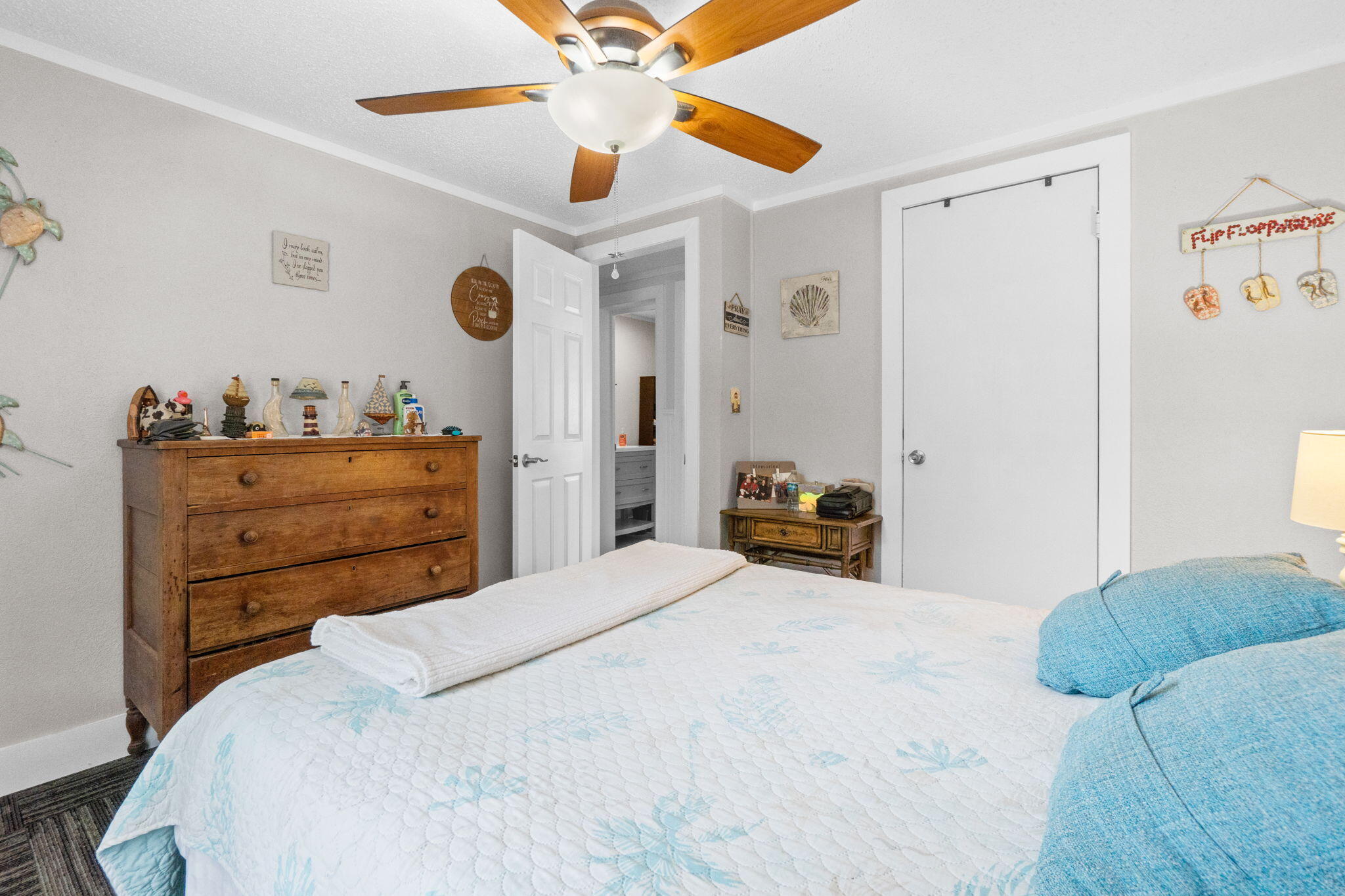 SAND DOLLAR ESTATES - Residential