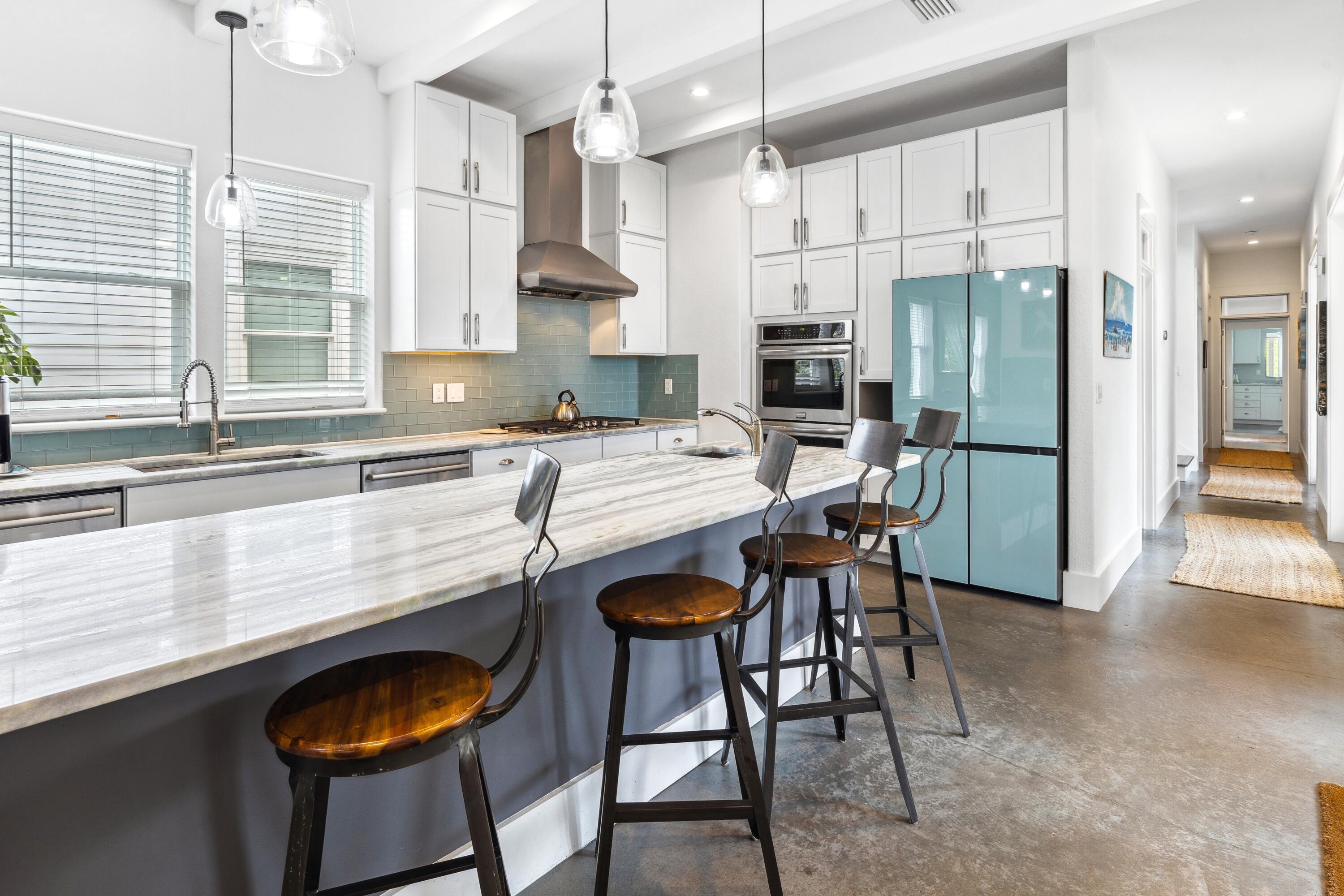 GULF SHORE MANOR - Residential