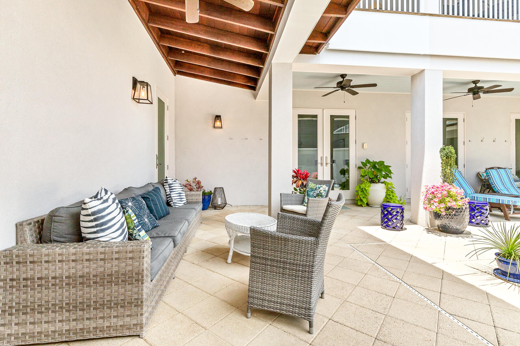 GULF SHORE MANOR - Residential