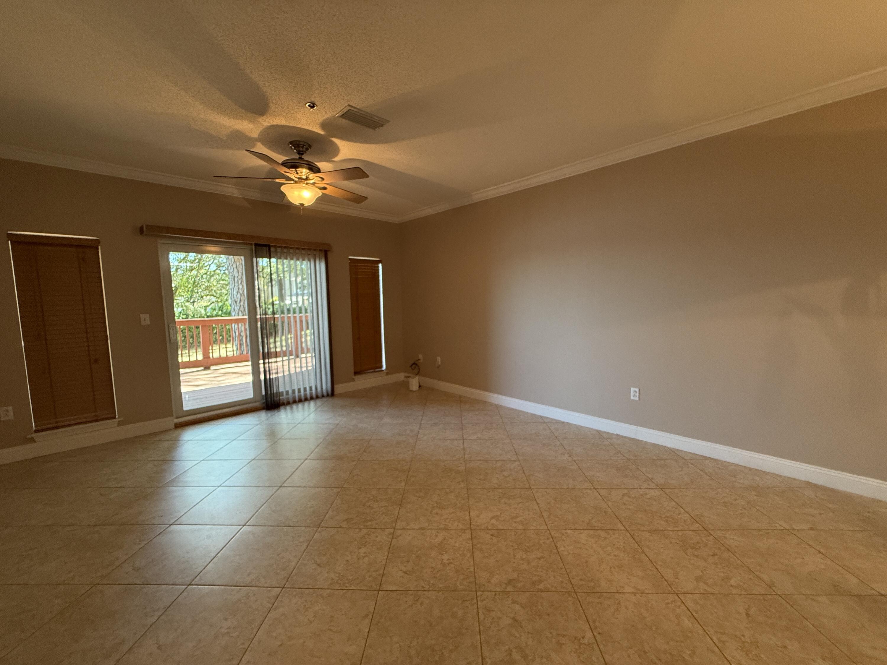 LAGUNA LANDING - Residential Lease