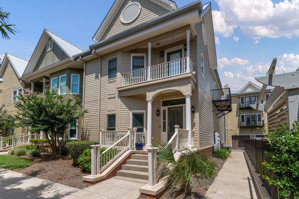 207 W JACKSON ST # 11, PENSACOLA, FL 32501 - Image c06f8e07f7c24d69eadf6136a93d30ca/1465871036
