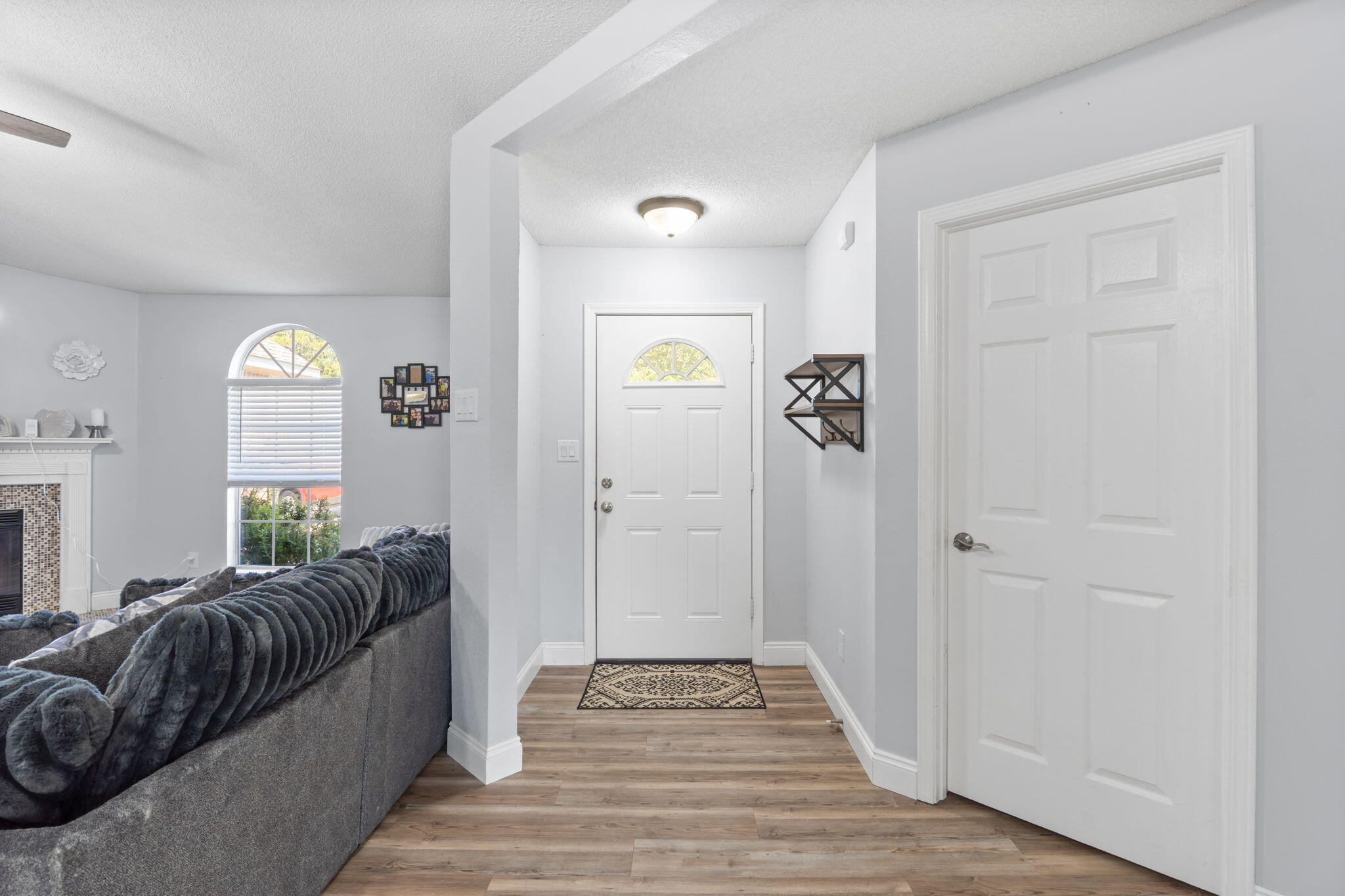 5732 Dove Drive