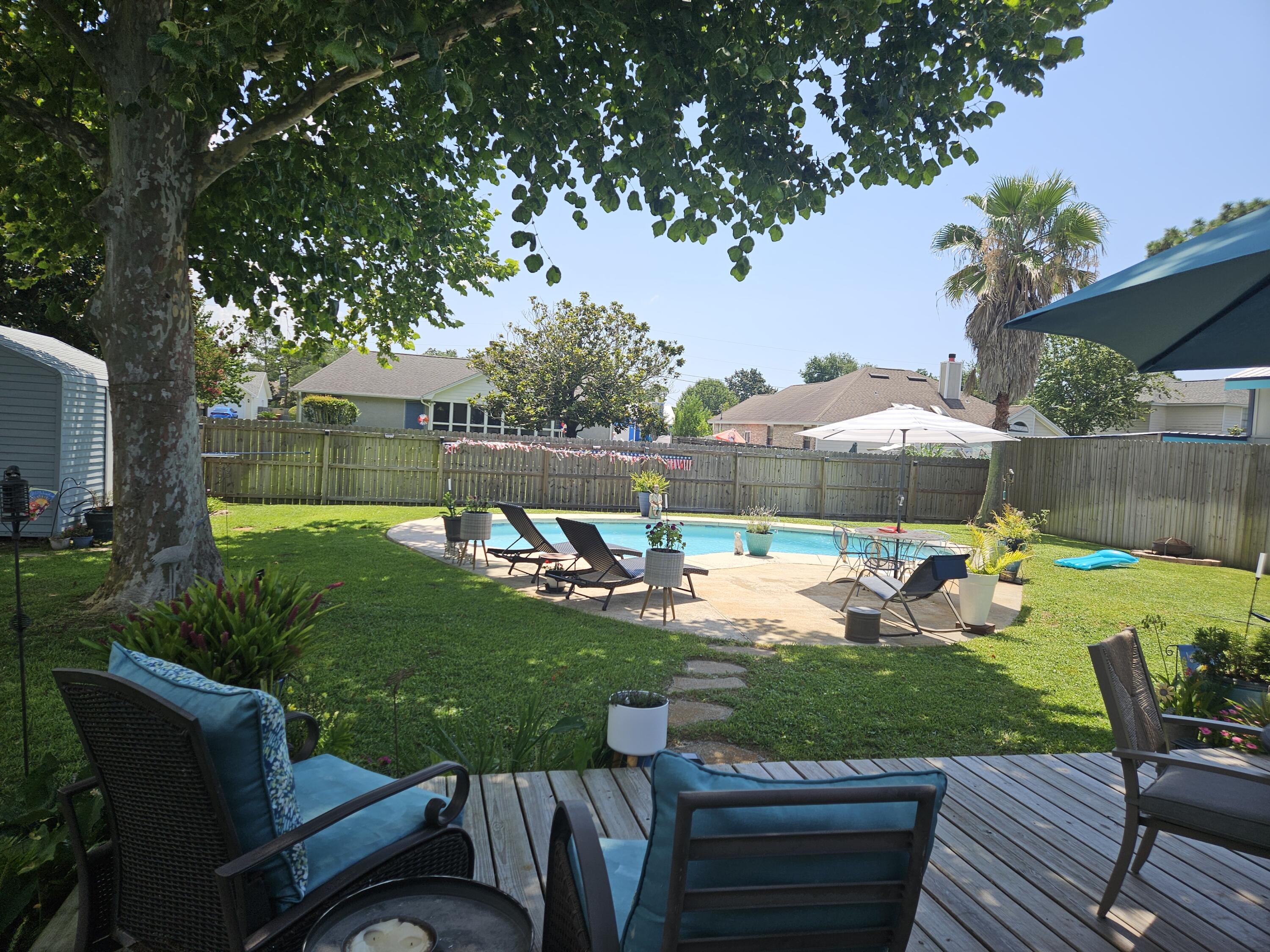 2328 Prytania Circle