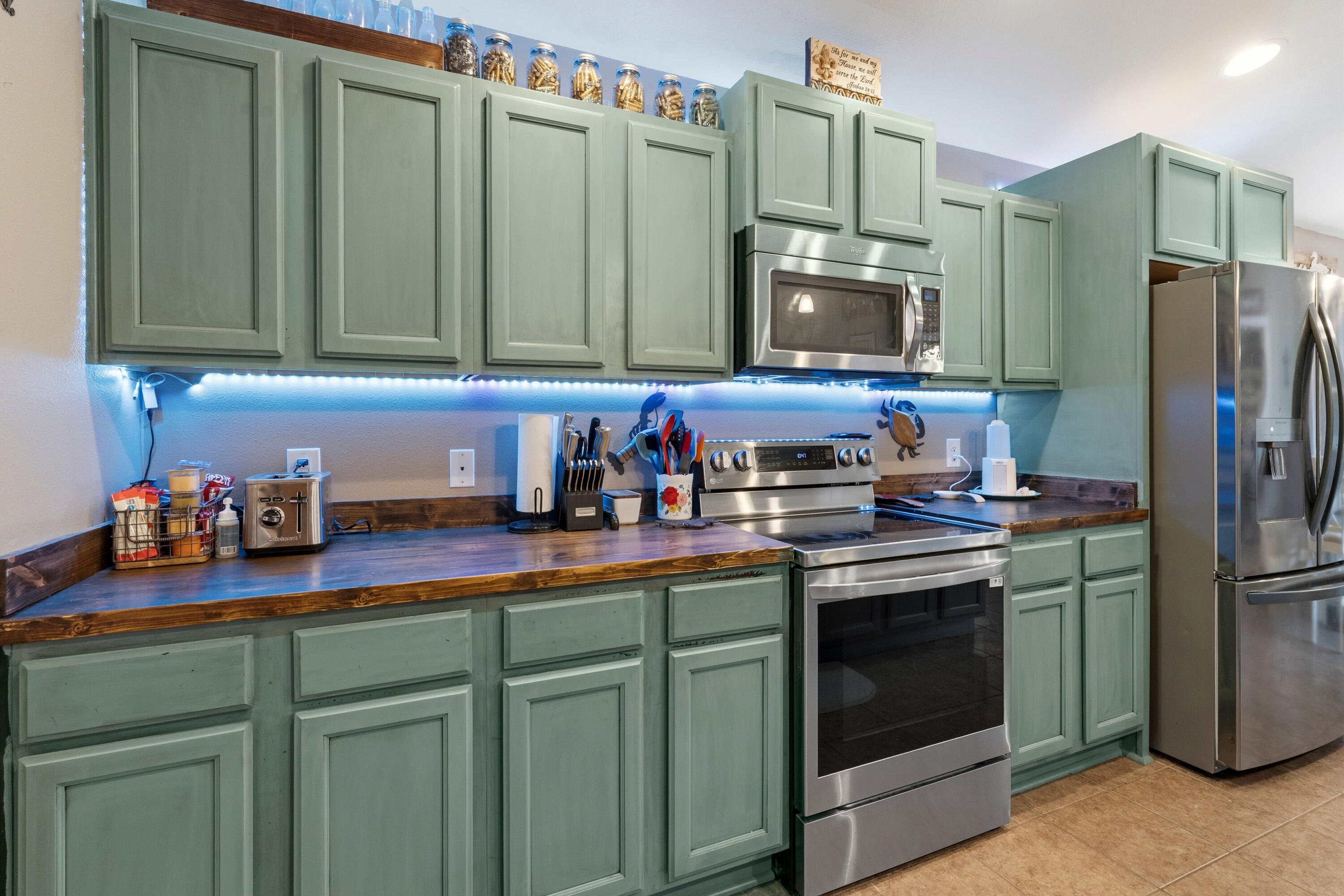 WOODLANDS OF WHISPERING PINES - Residential