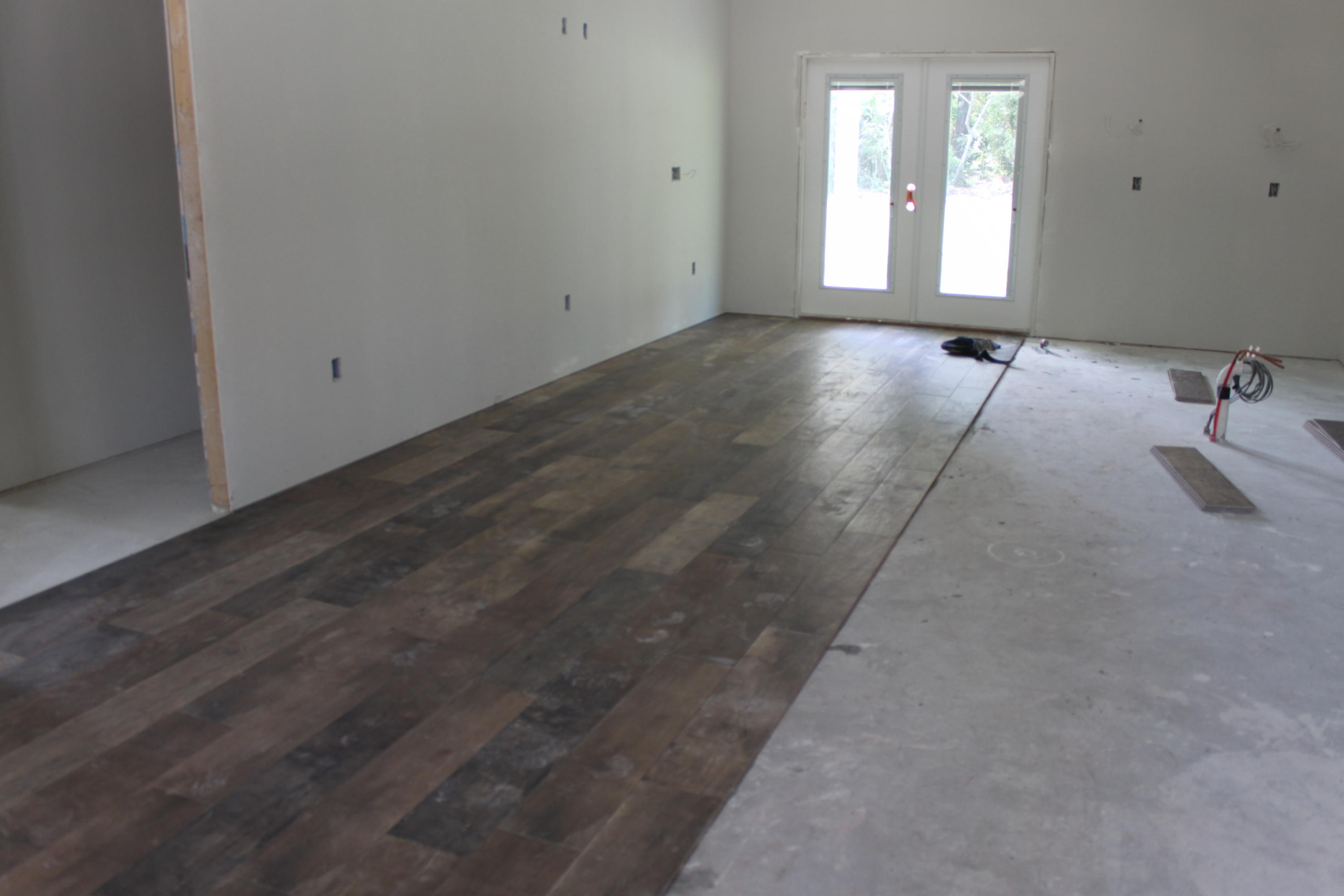 NAVARRE S/D 1ST ADDN - Residential