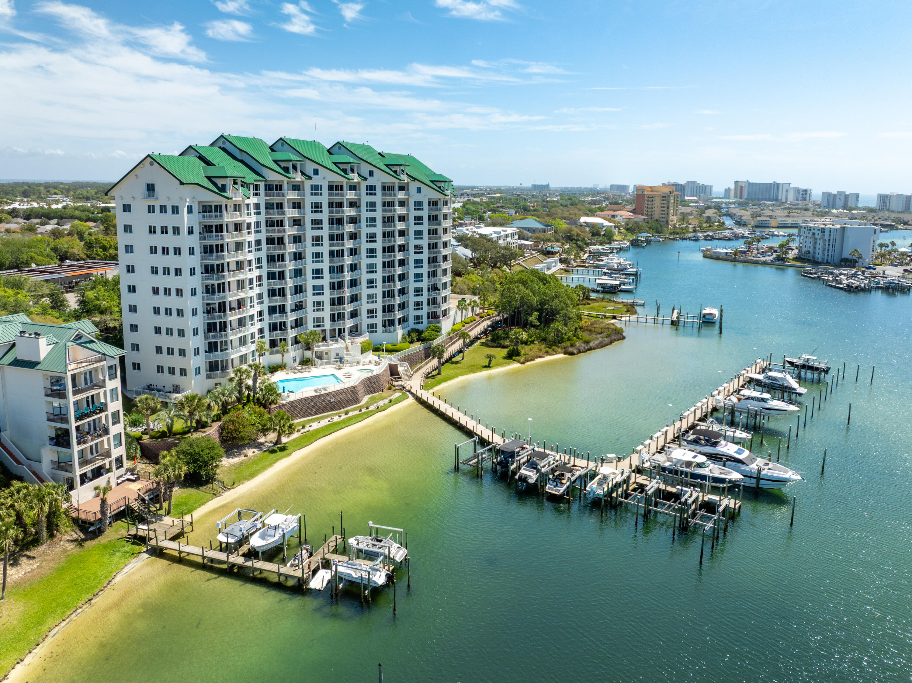 GRAND HARBOR - Residential