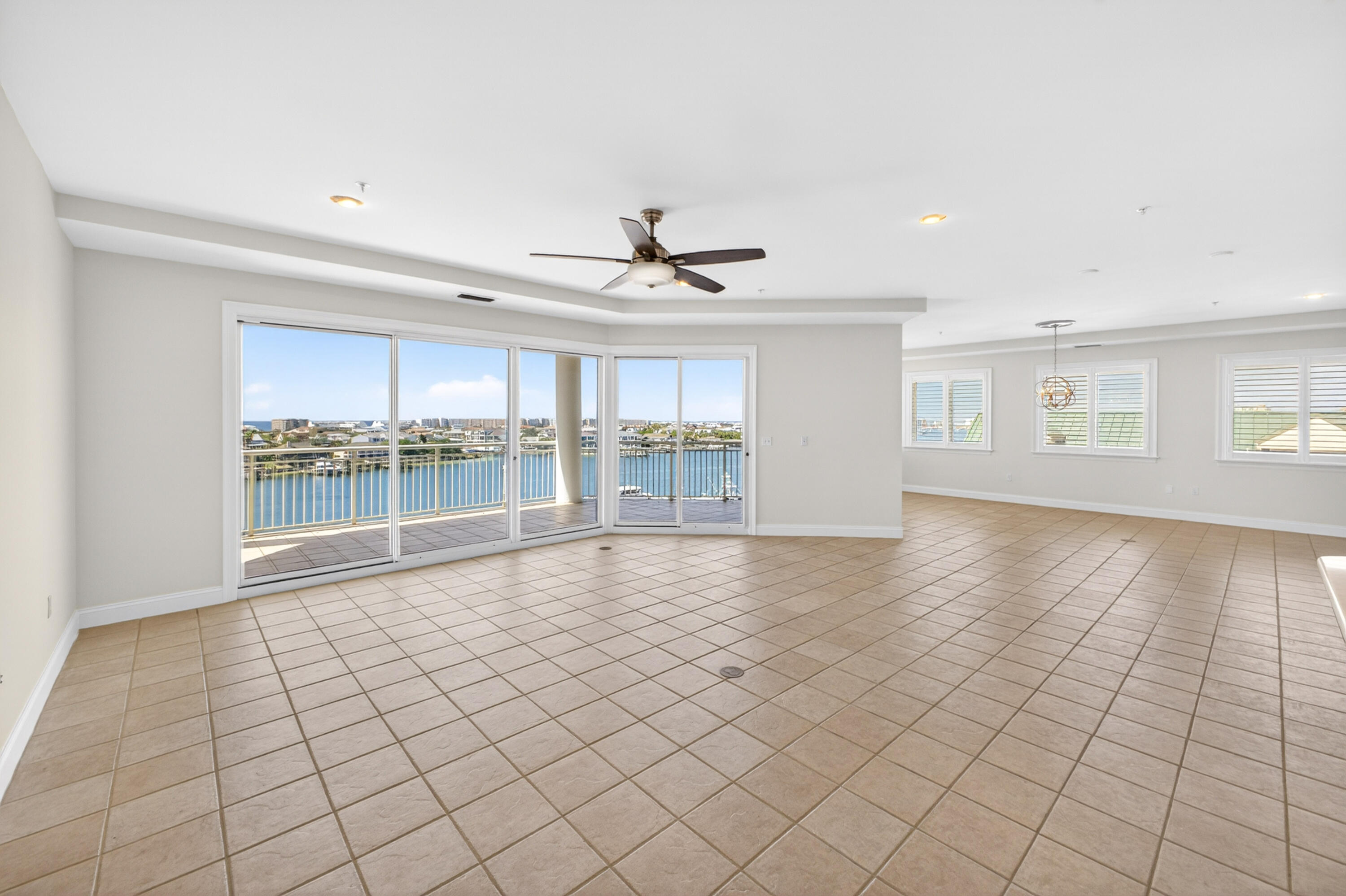 GRAND HARBOR - Residential