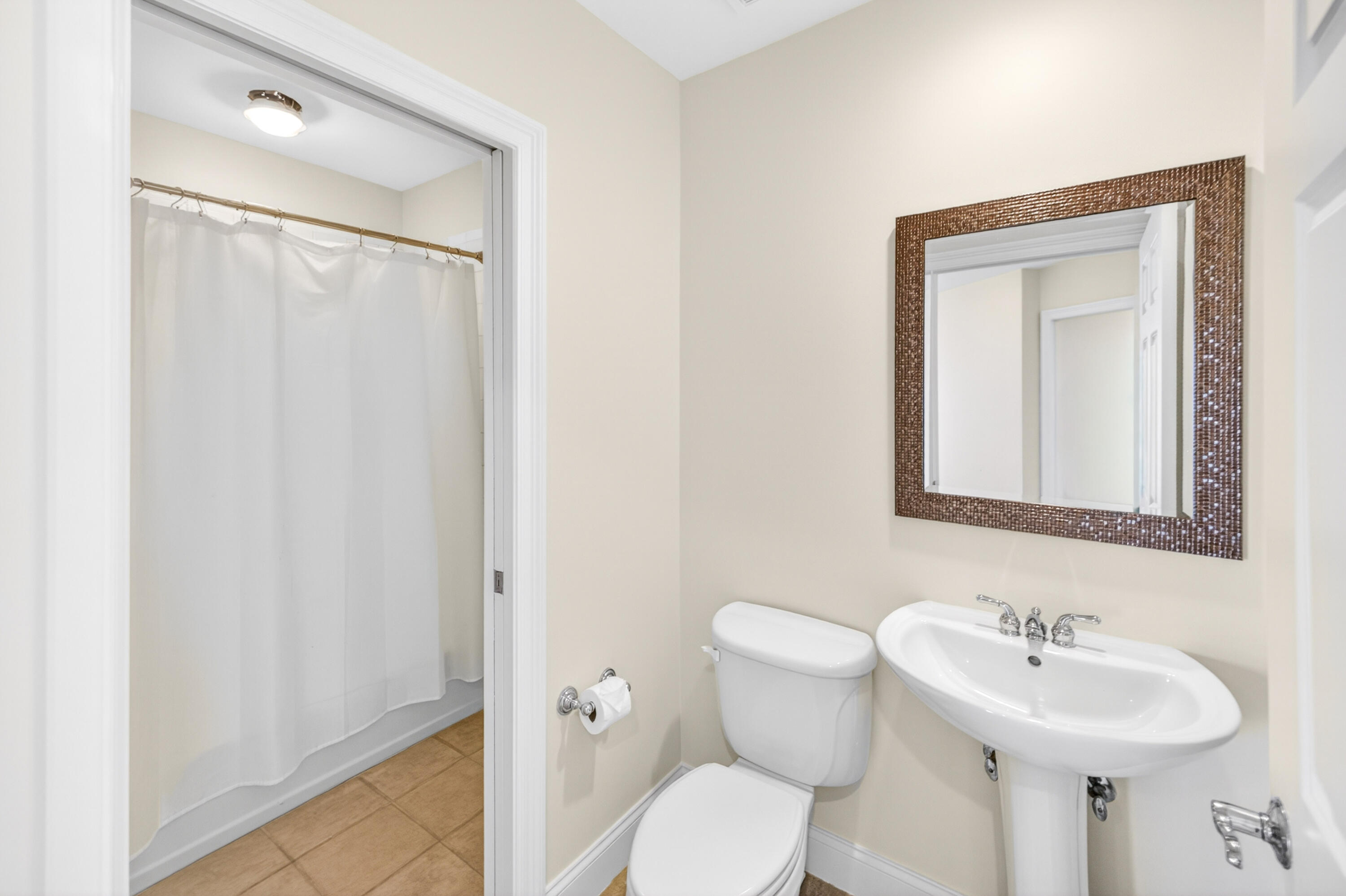 GRAND HARBOR - Residential