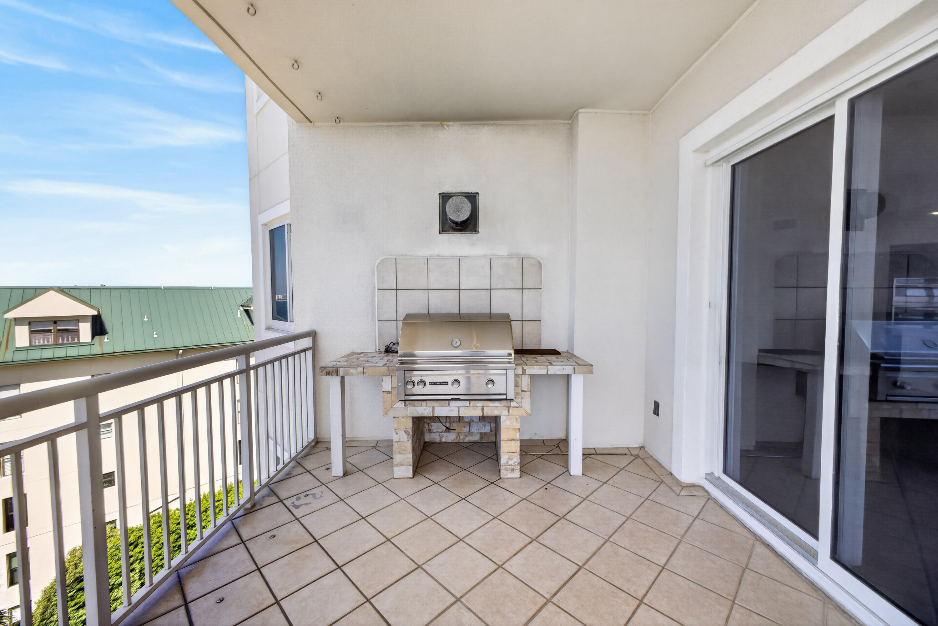 GRAND HARBOR - Residential