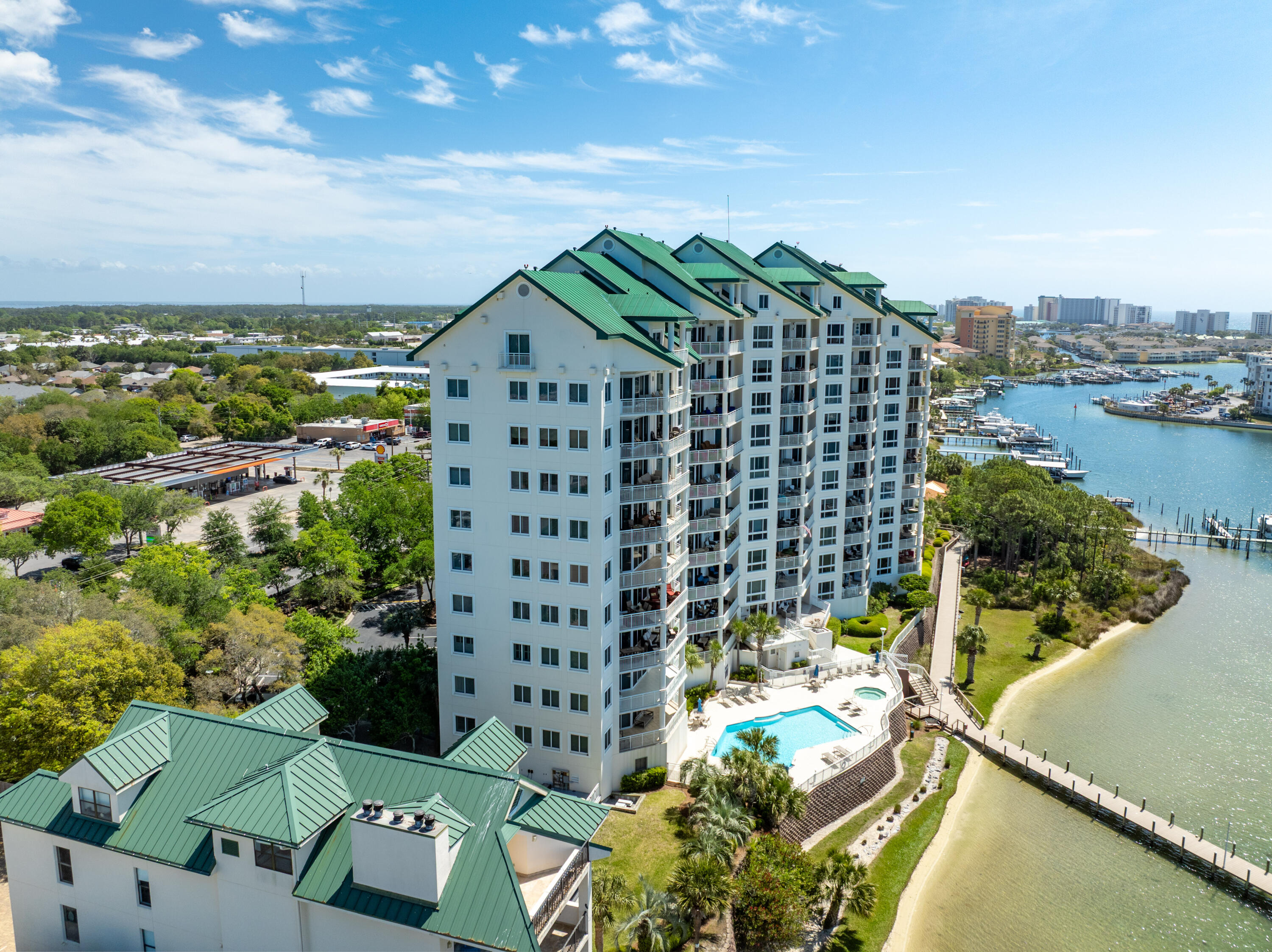 GRAND HARBOR - Residential