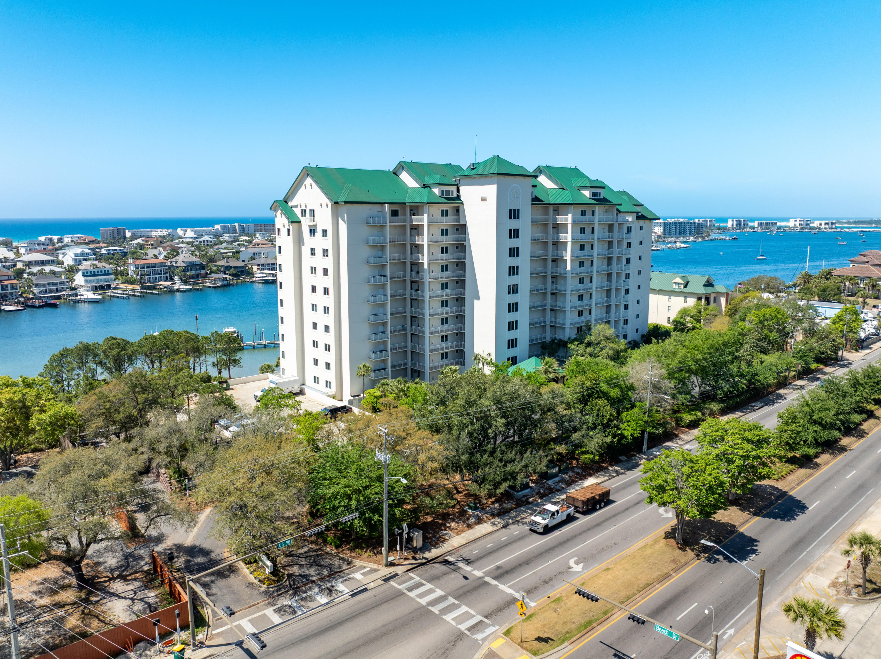 GRAND HARBOR - Residential