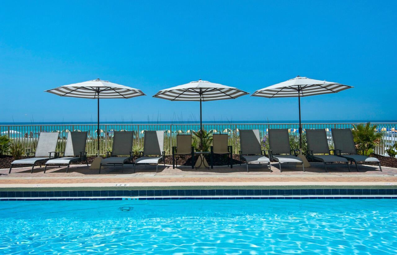 Twin Palms Resort - Residential