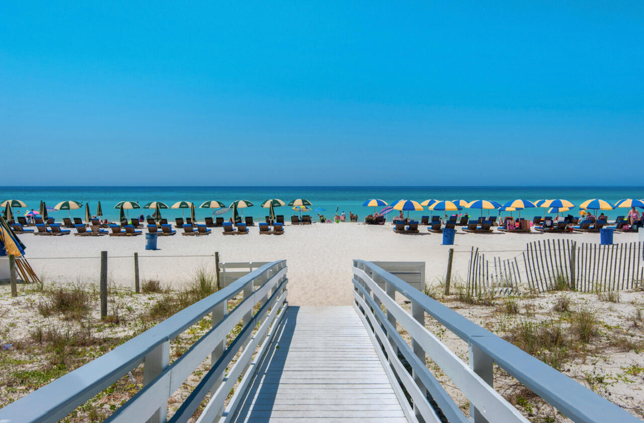 Twin Palms Resort - Residential