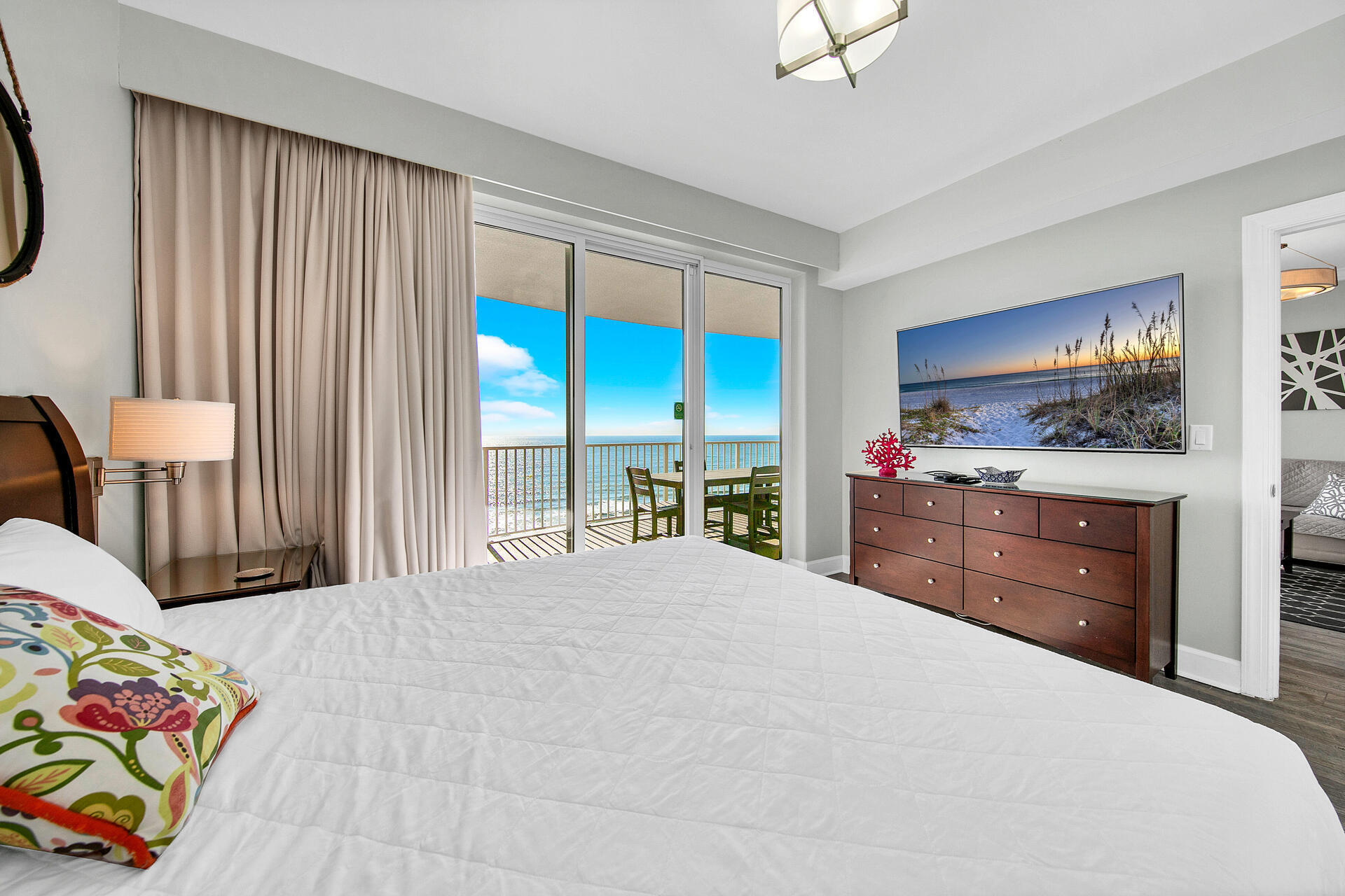 Twin Palms Resort - Residential