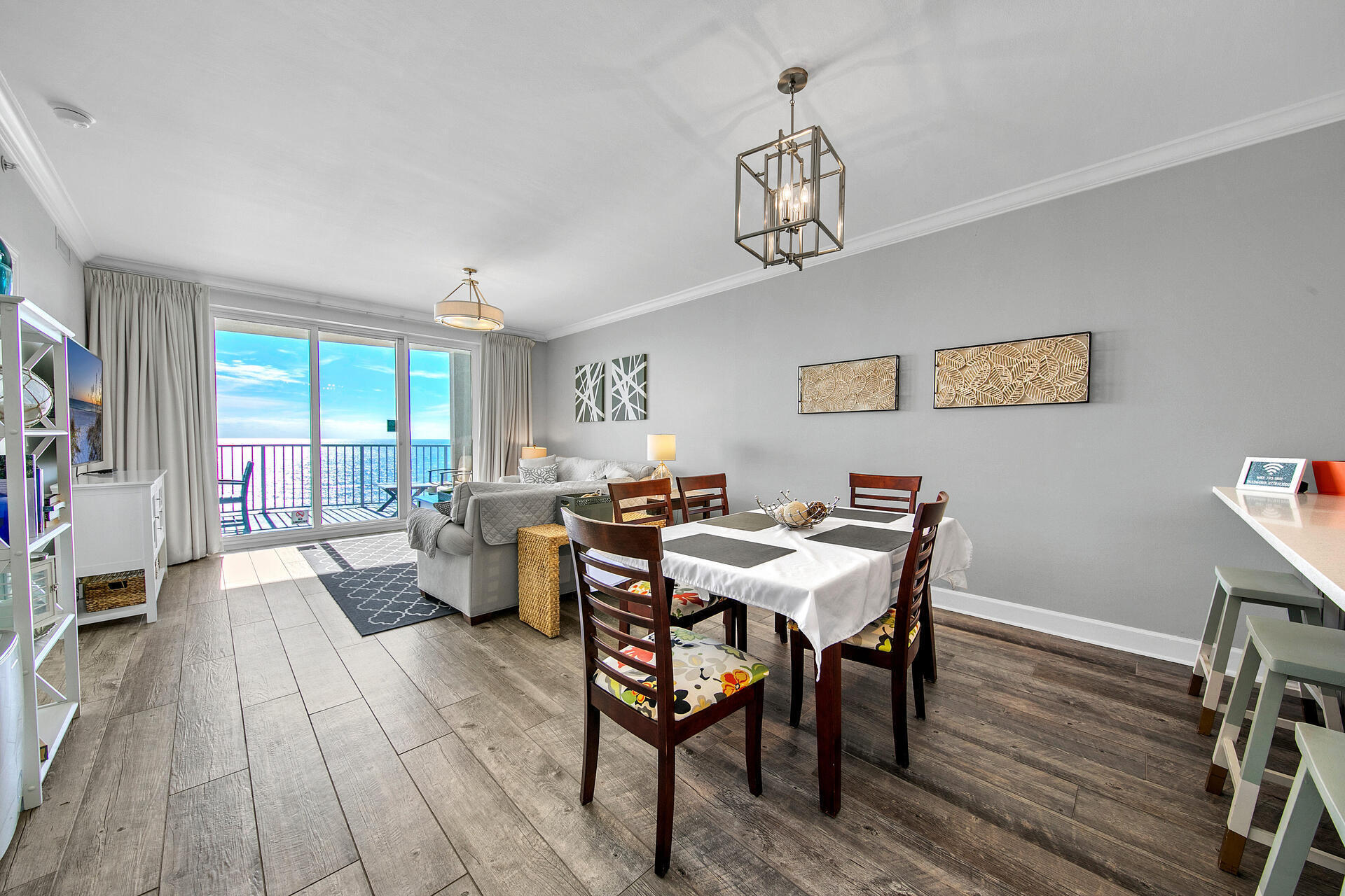 Twin Palms Resort - Residential