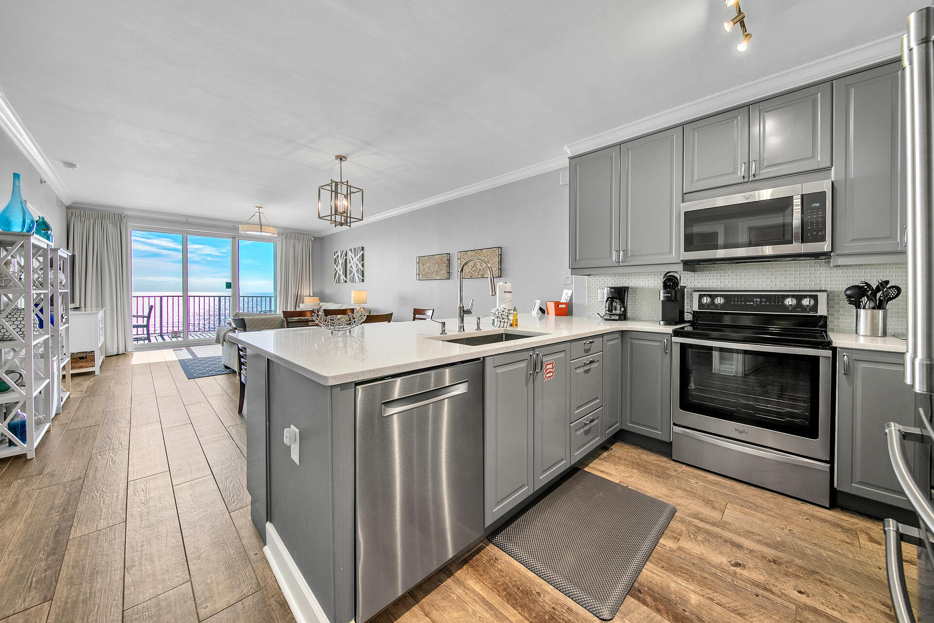 Twin Palms Resort - Residential