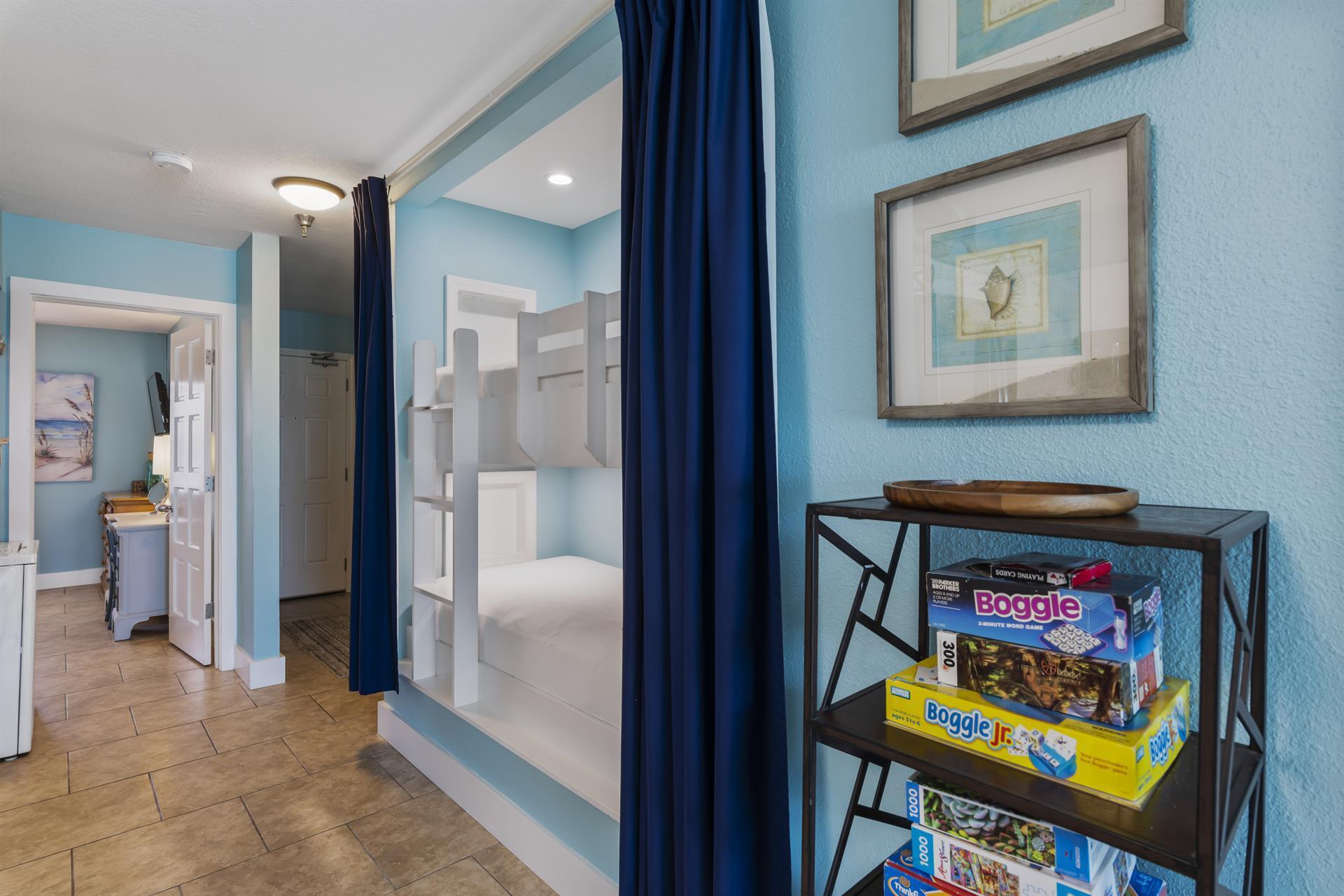 SEAFARER CONDO - Residential