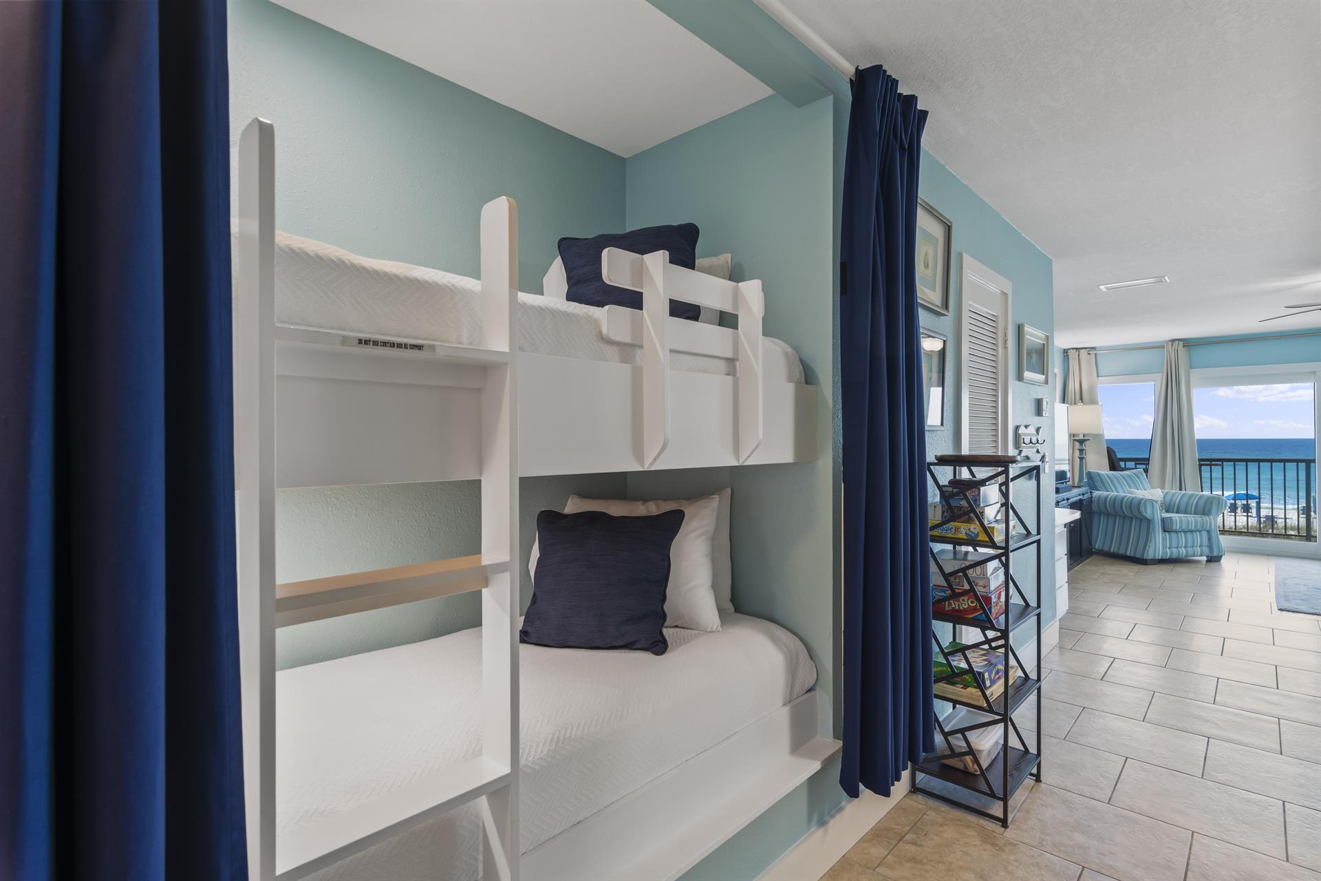 SEAFARER CONDO - Residential