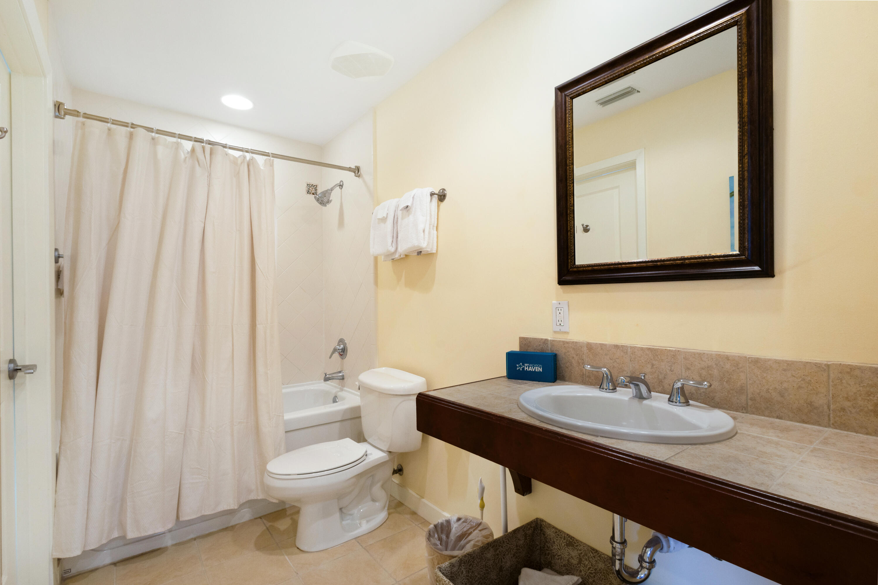 Luau II - Residential Lease