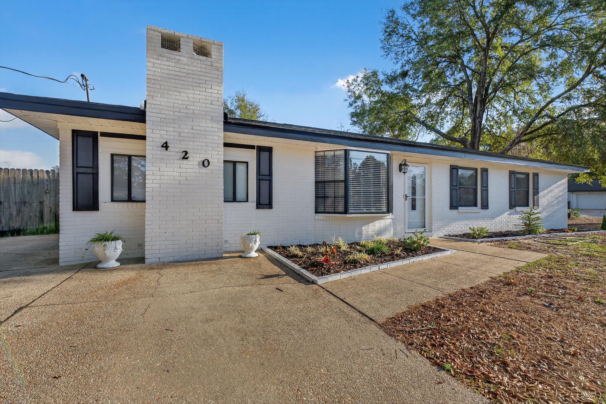 CAROL ANNE MANOR SUBDIVISION - Residential Lease