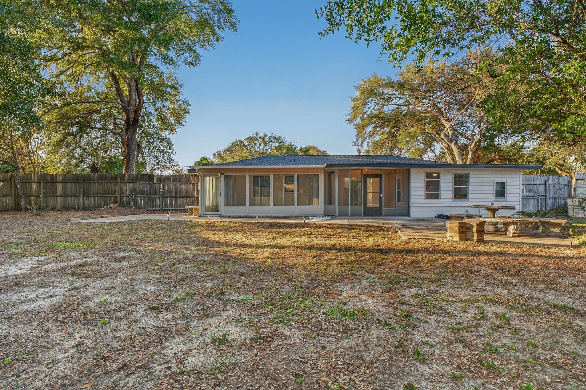 CAROL ANNE MANOR SUBDIVISION - Residential Lease