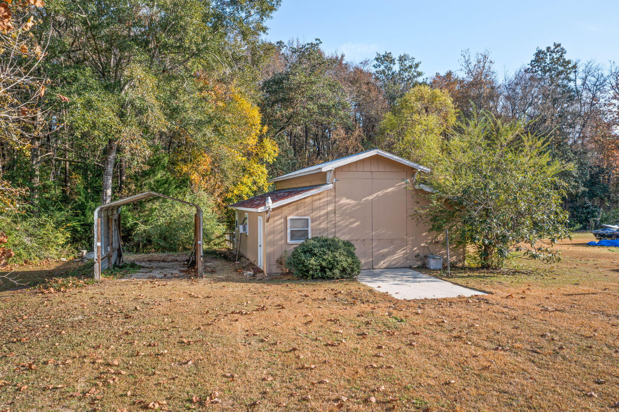 NO RECORDED SUBDIVISION - Residential