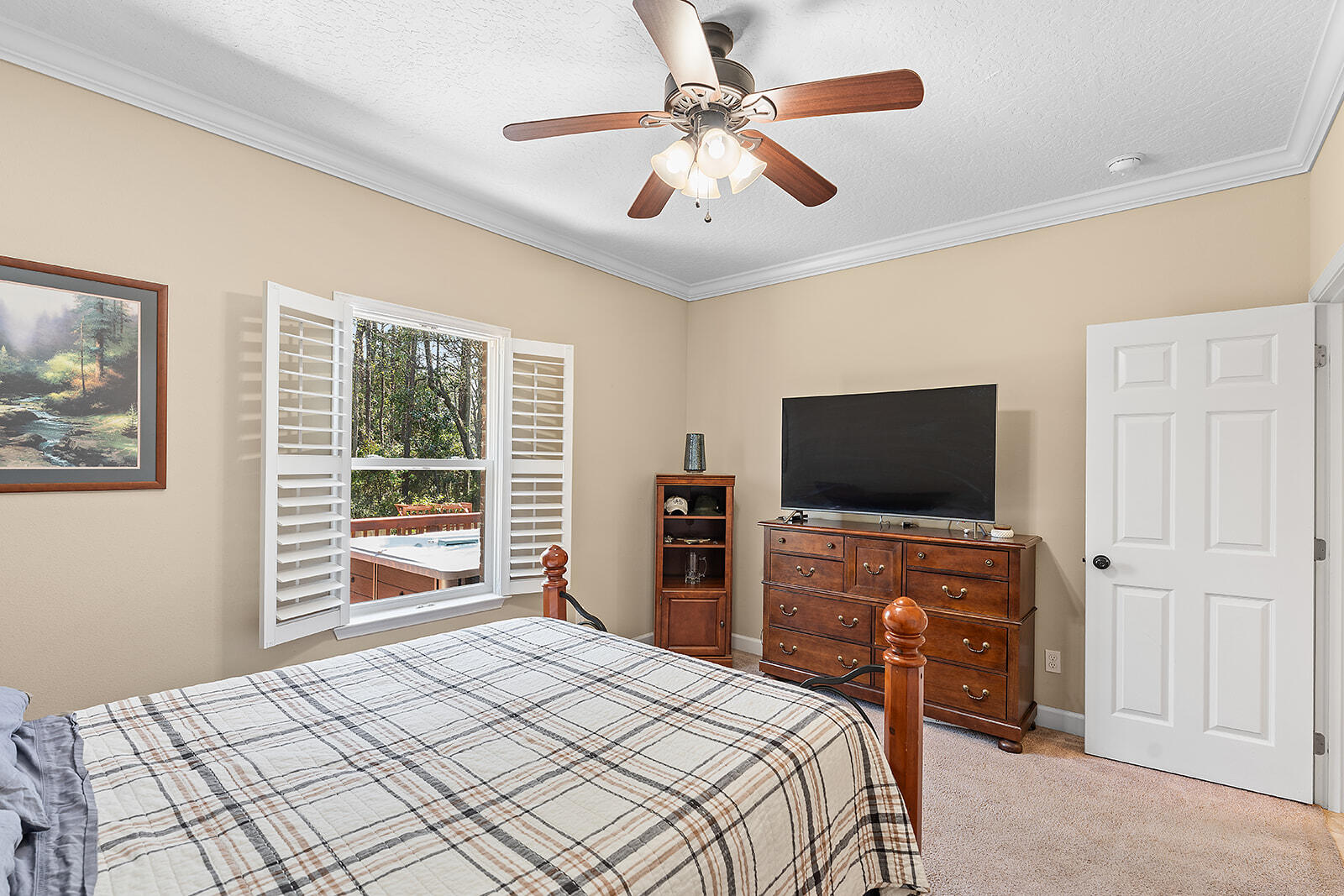 LAKE LORRAINE ESTATES - Residential