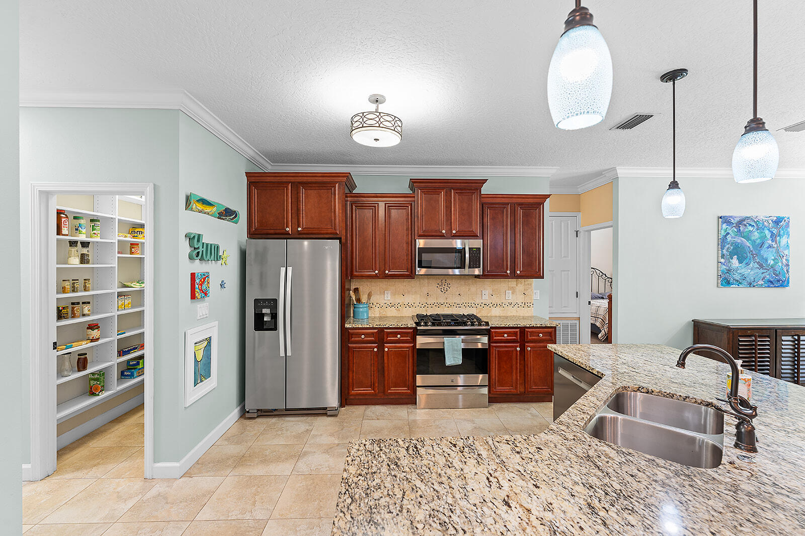 LAKE LORRAINE ESTATES - Residential